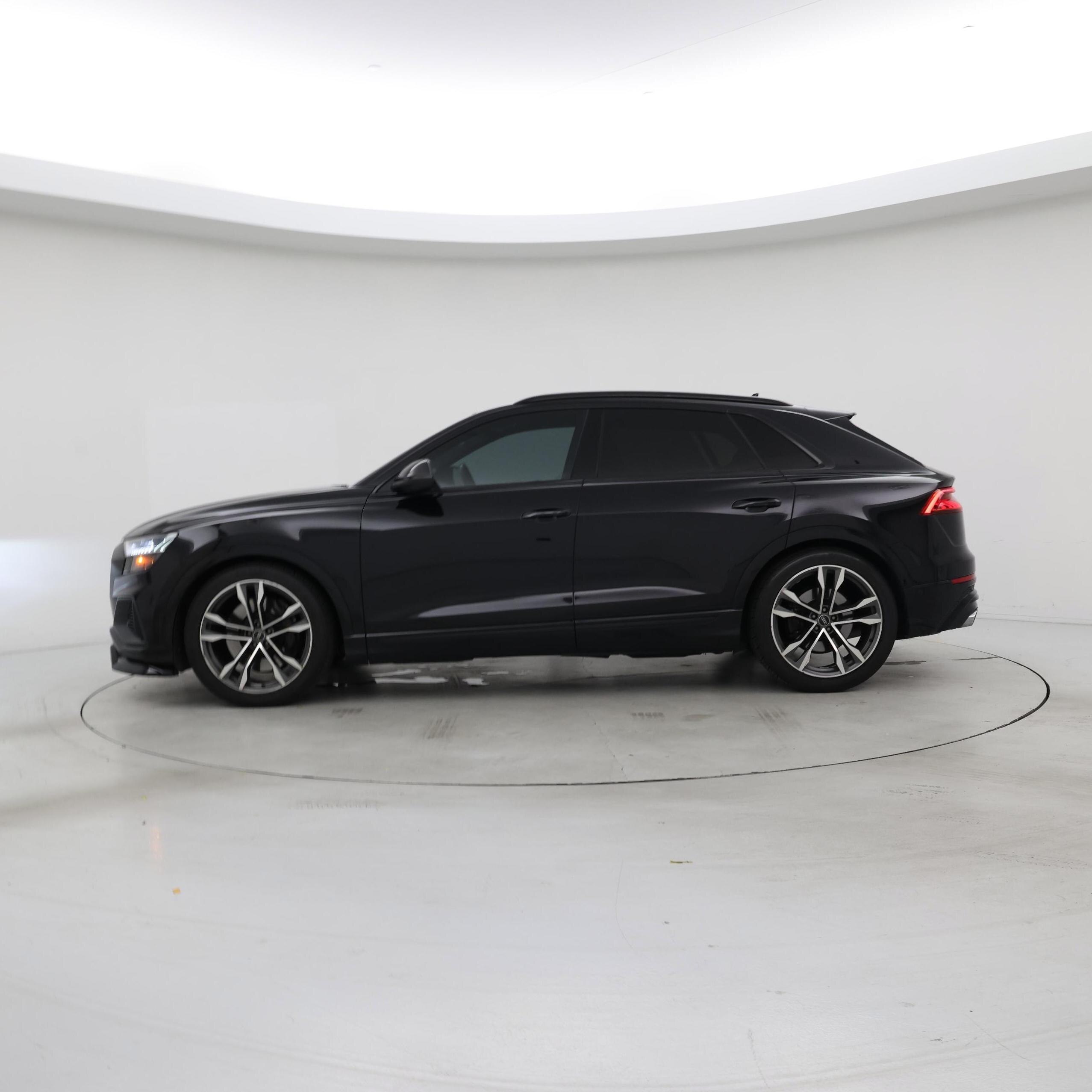 Thumbnail: 2021 Audi SQ8 - 3