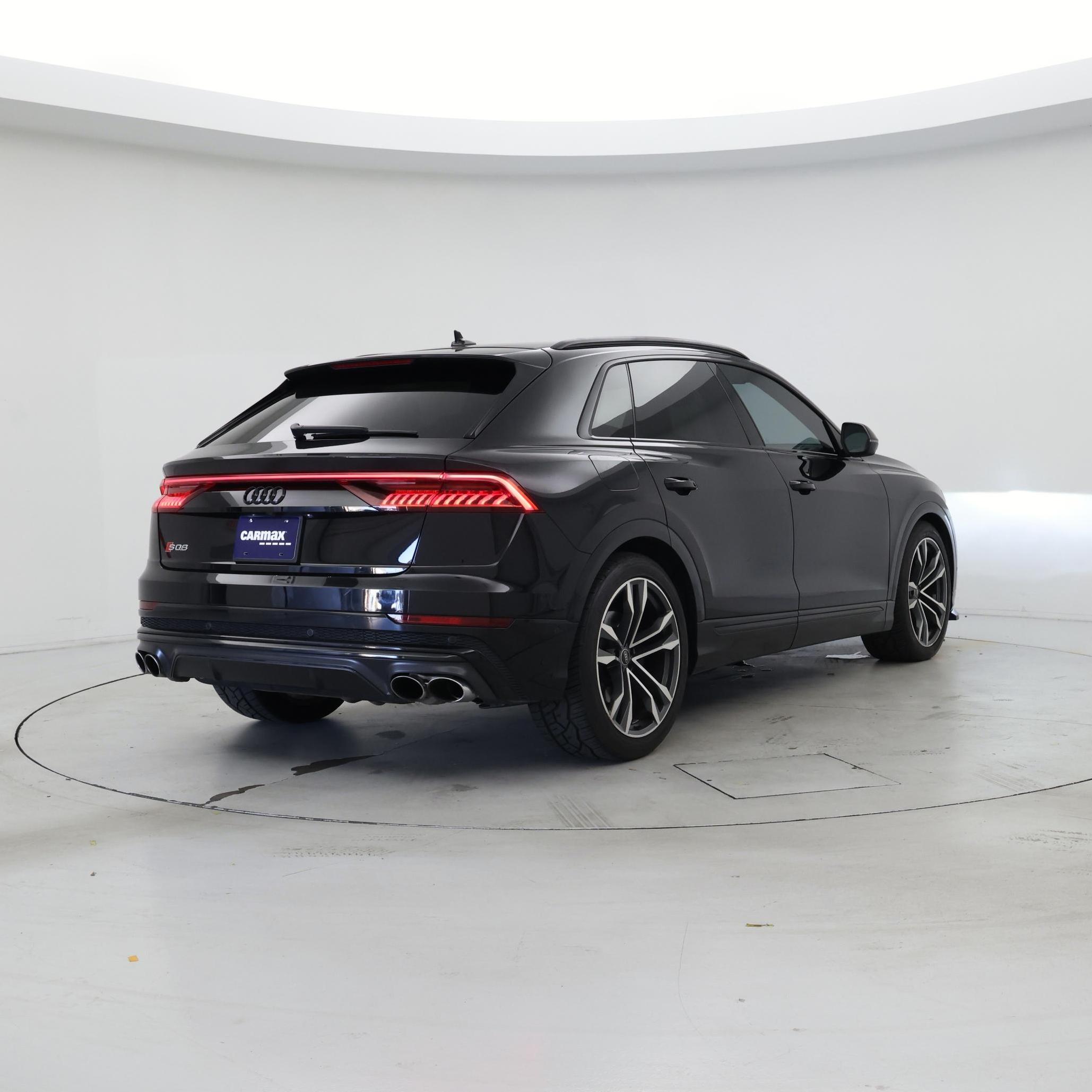 Thumbnail: 2021 Audi SQ8 - 8