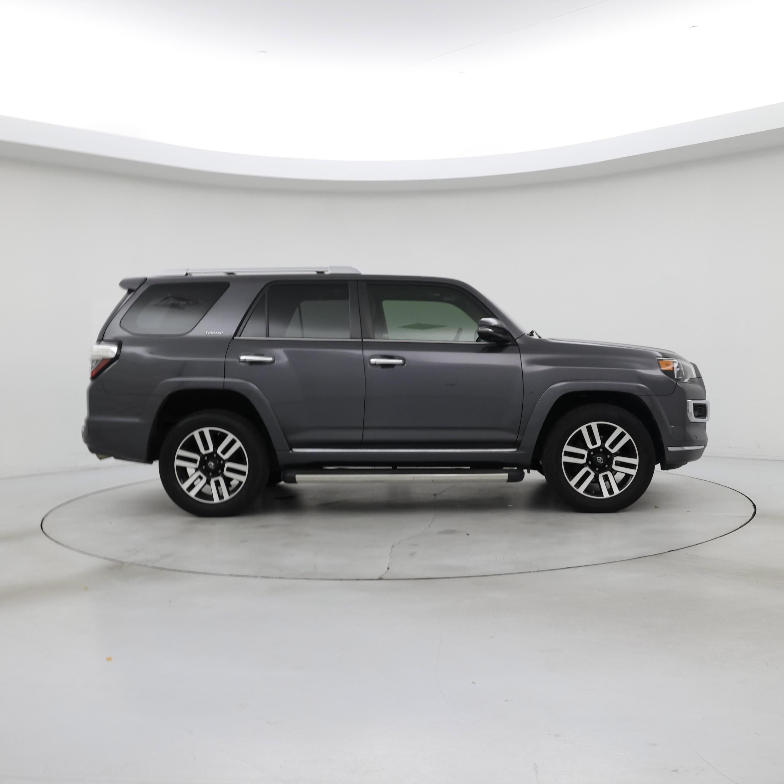 Thumbnail: 2020 Toyota 4Runner - 7
