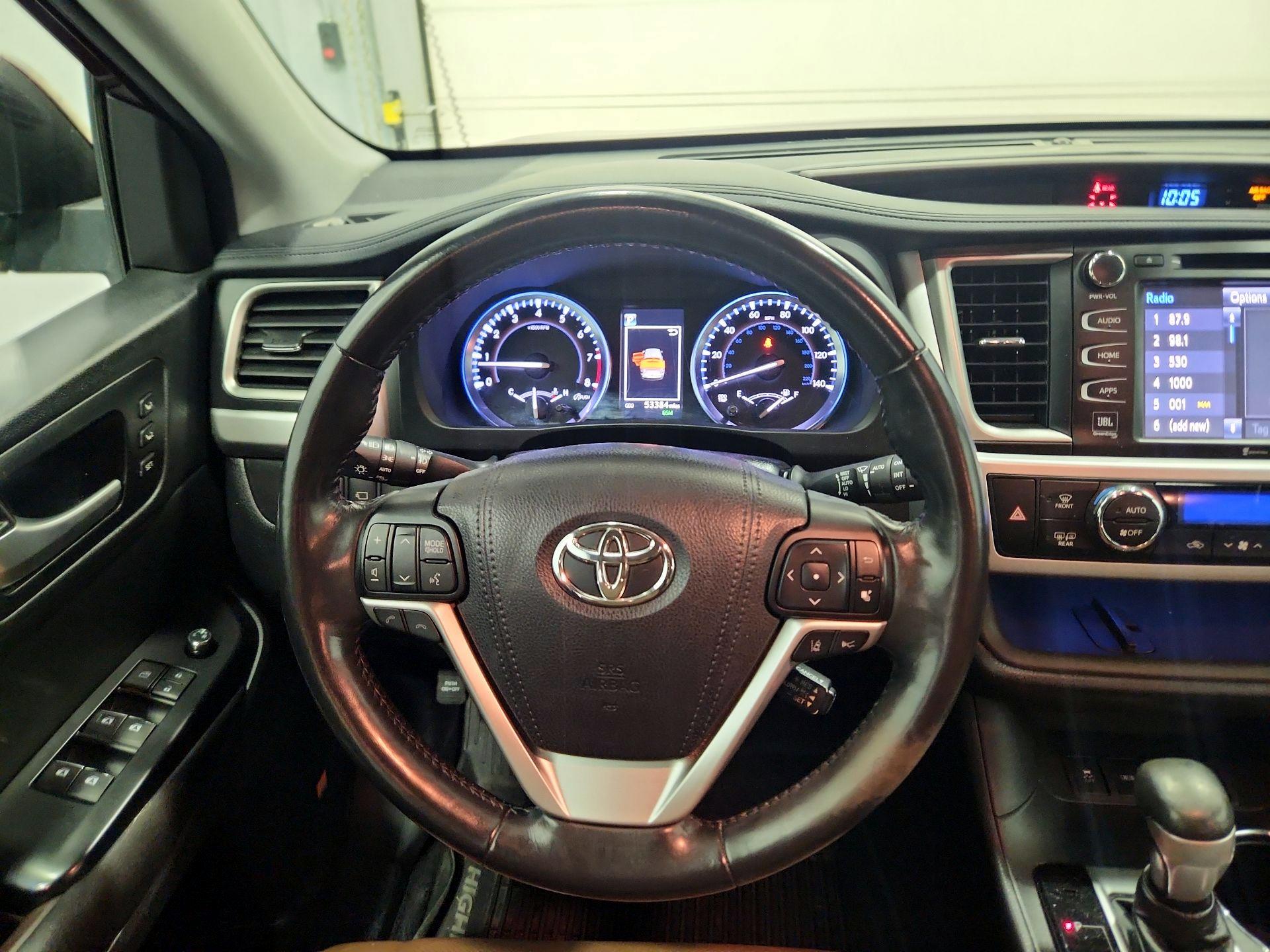 Thumbnail: 2018 Toyota Highlander - 10