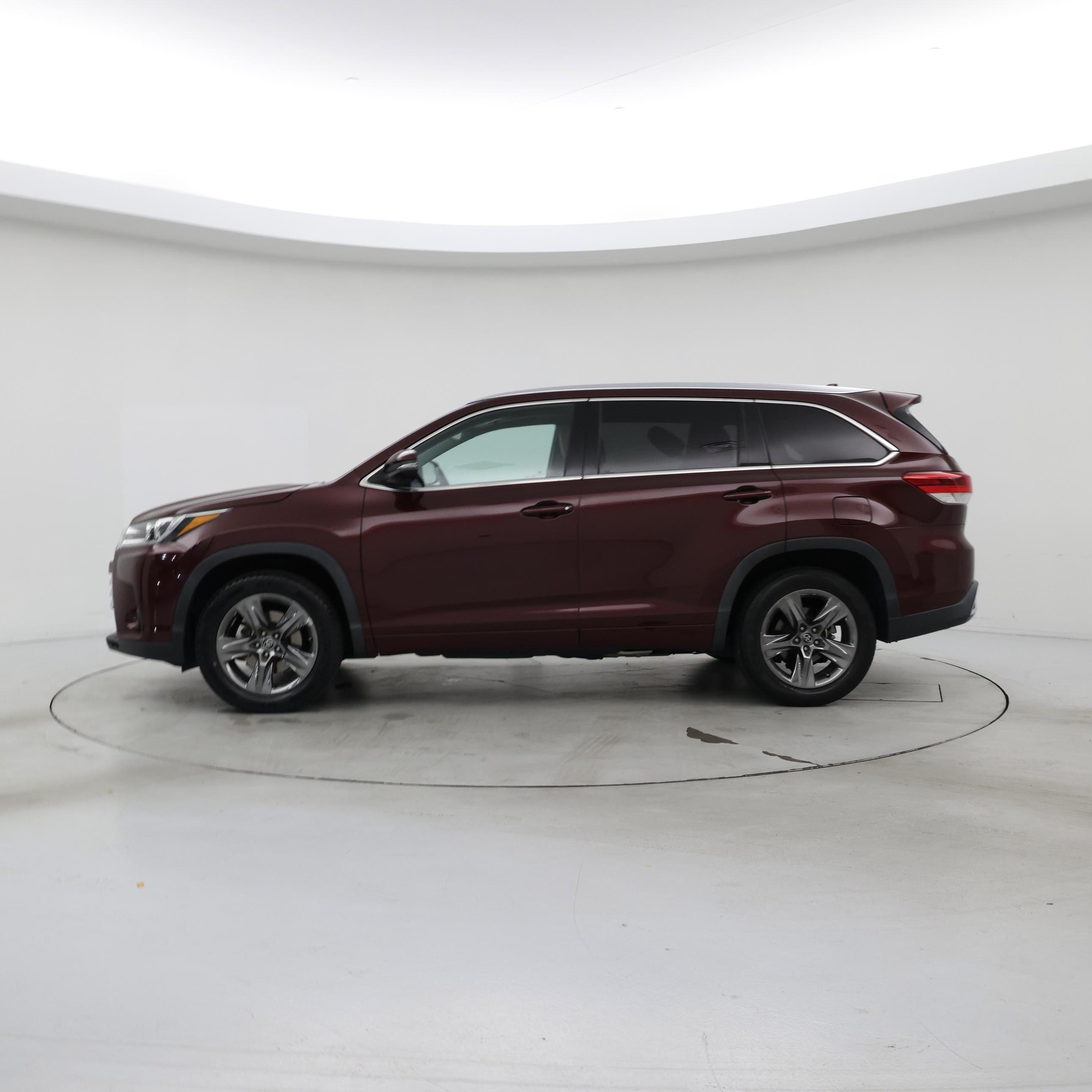 Thumbnail: 2018 Toyota Highlander - 3