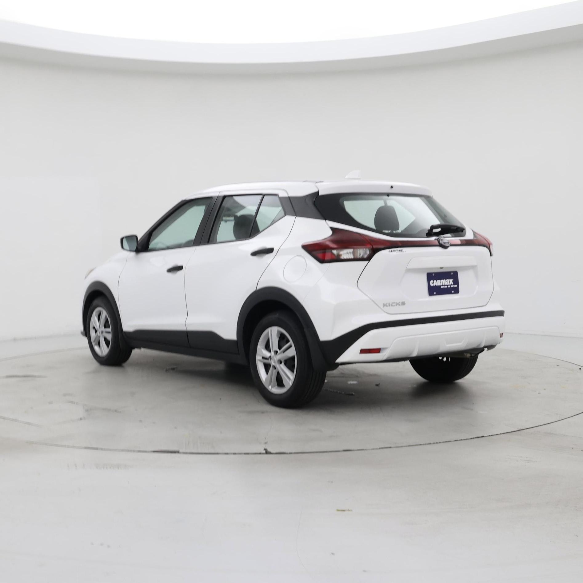 Thumbnail: 2024 Nissan Kicks - 2