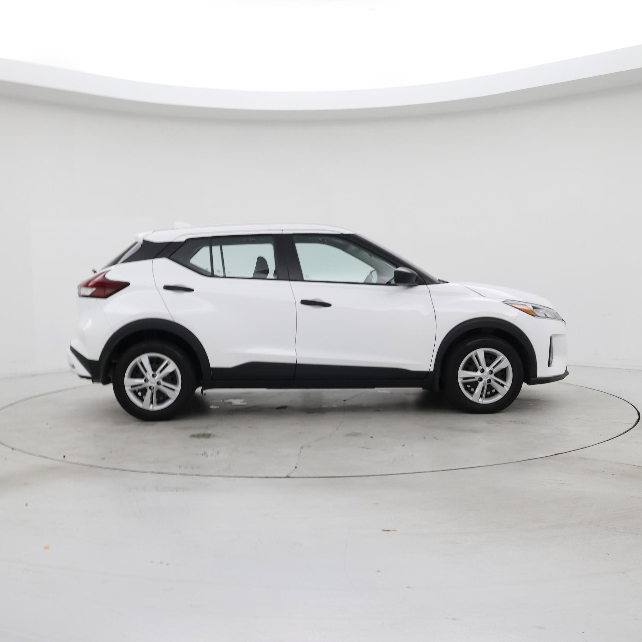 Thumbnail: 2024 Nissan Kicks - 7
