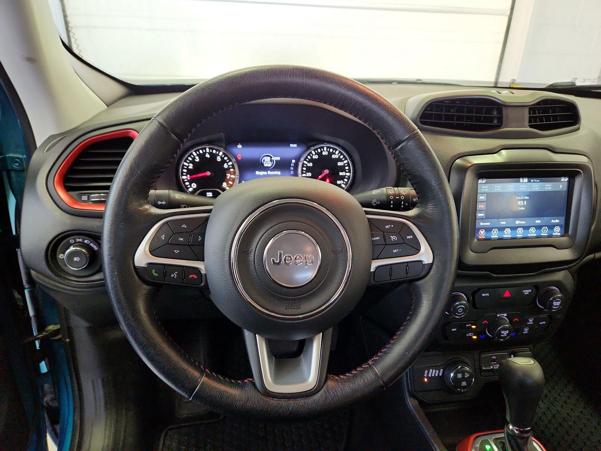 Thumbnail: 2020 Jeep Renegade - 10