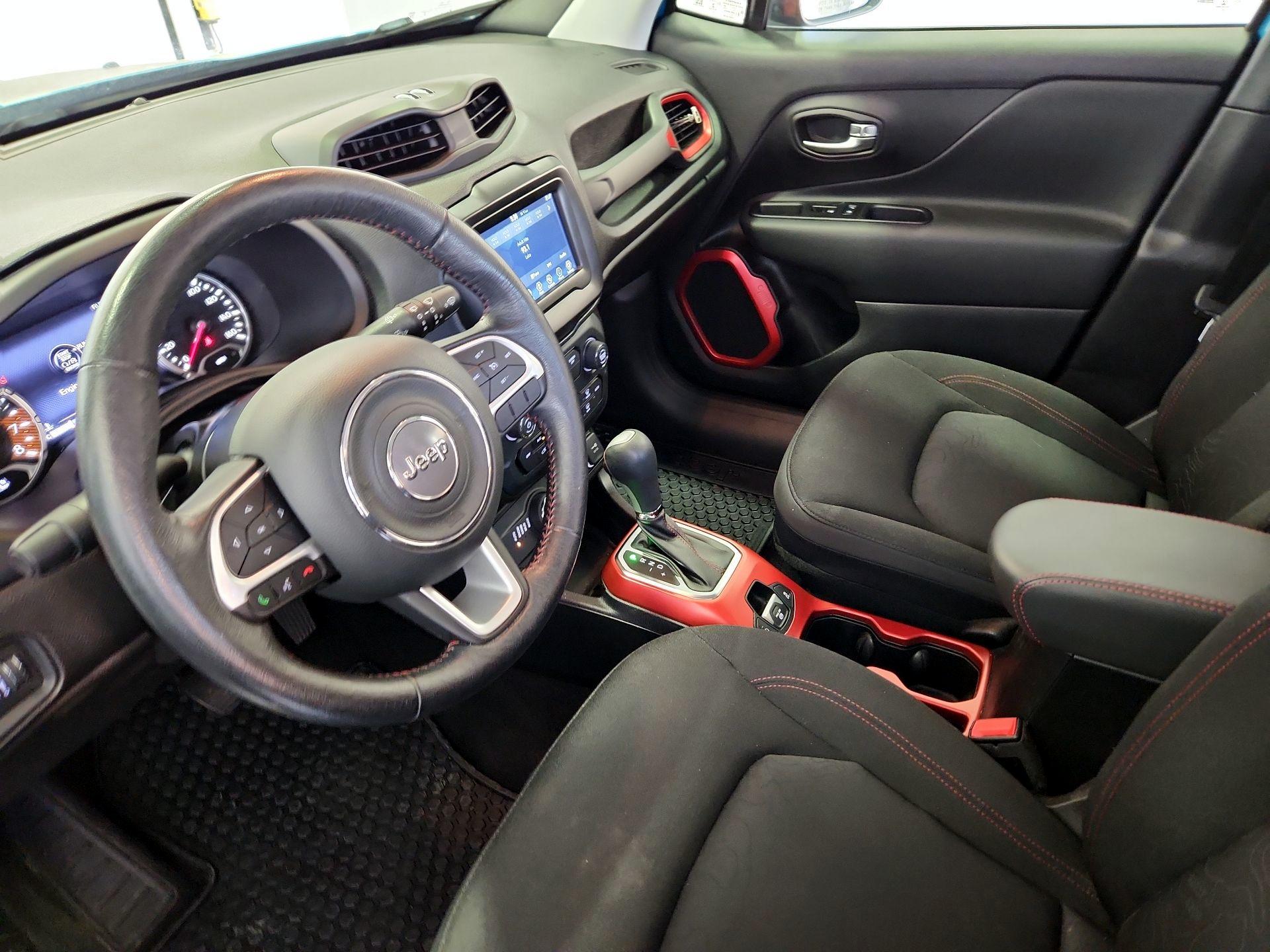 Thumbnail: 2020 Jeep Renegade - 11