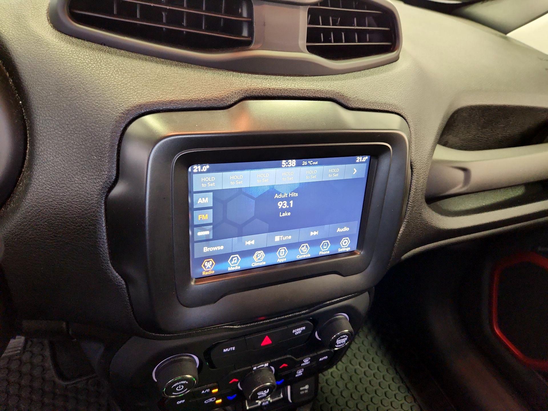 Thumbnail: 2020 Jeep Renegade - 15