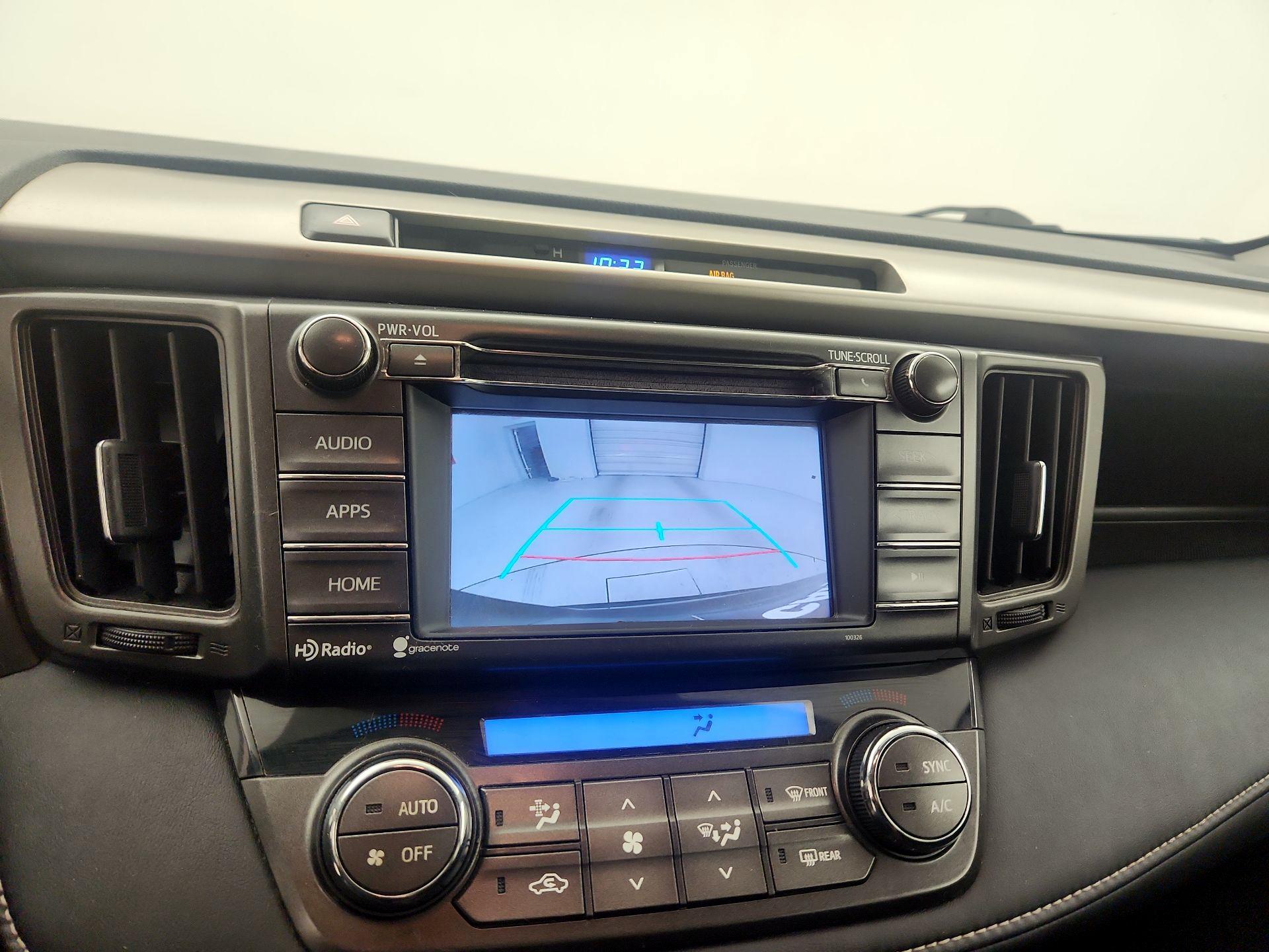 Thumbnail: 2015 Toyota RAV4 - 14