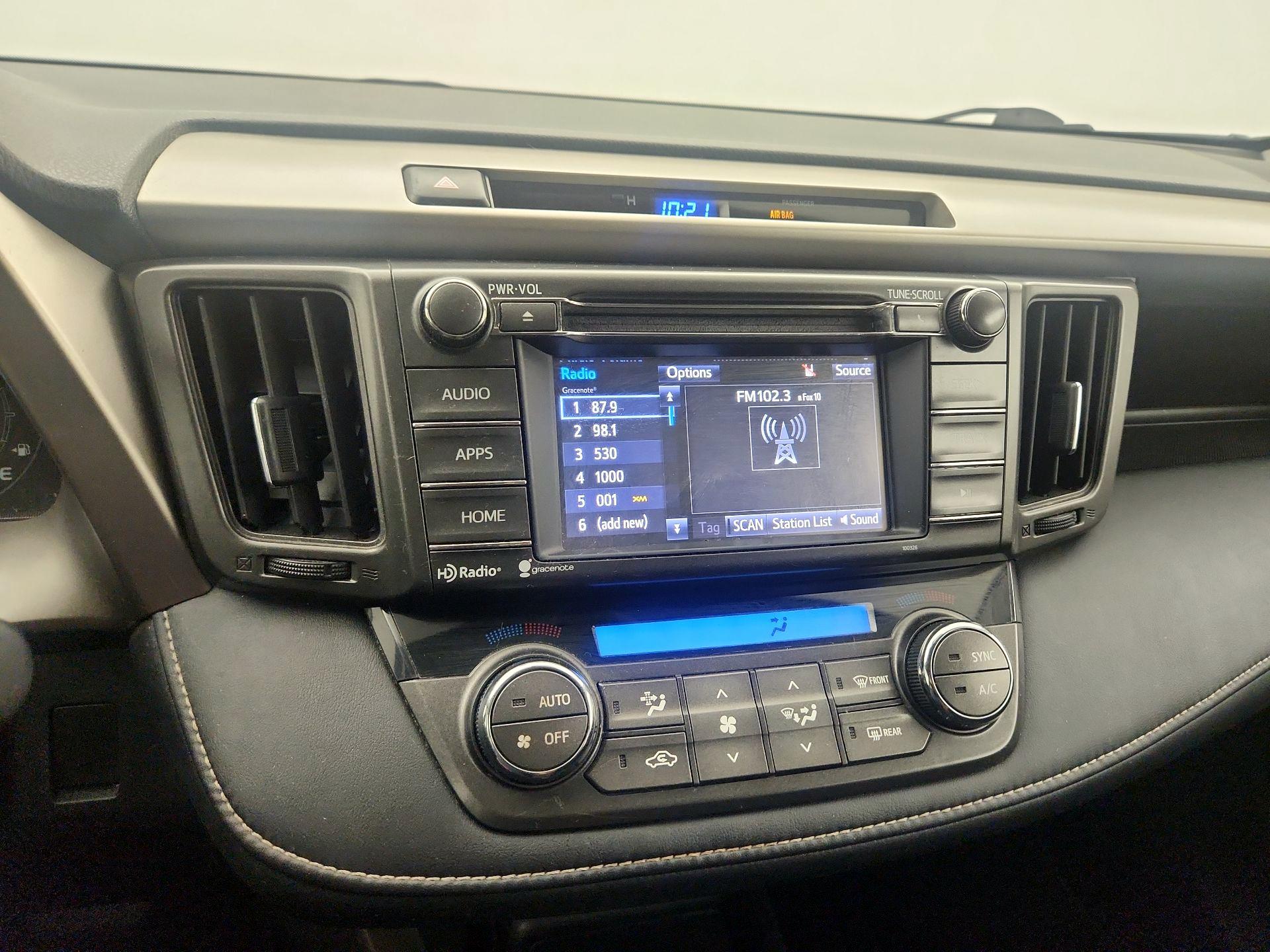 Thumbnail: 2015 Toyota RAV4 - 15