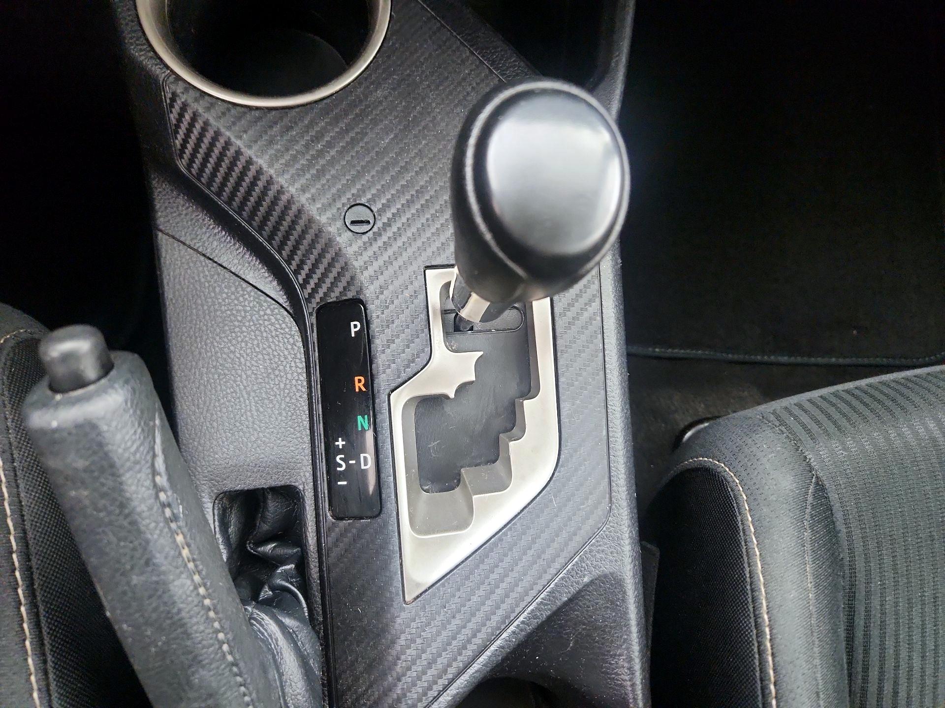 Thumbnail: 2015 Toyota RAV4 - 17