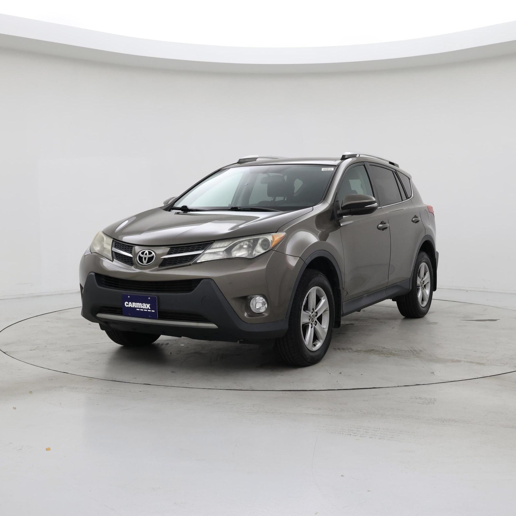 Thumbnail: 2015 Toyota RAV4 - 4