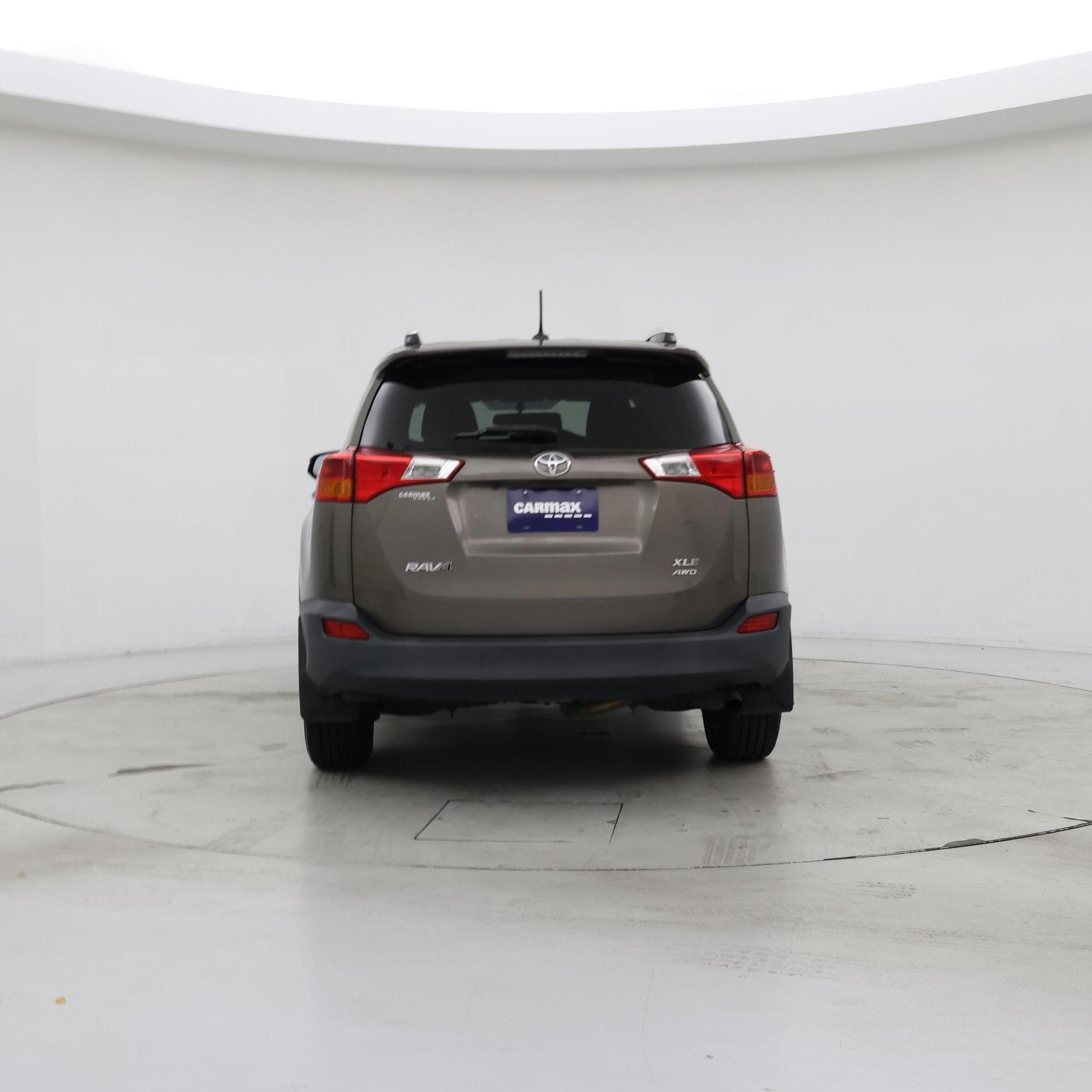Thumbnail: 2015 Toyota RAV4 - 6