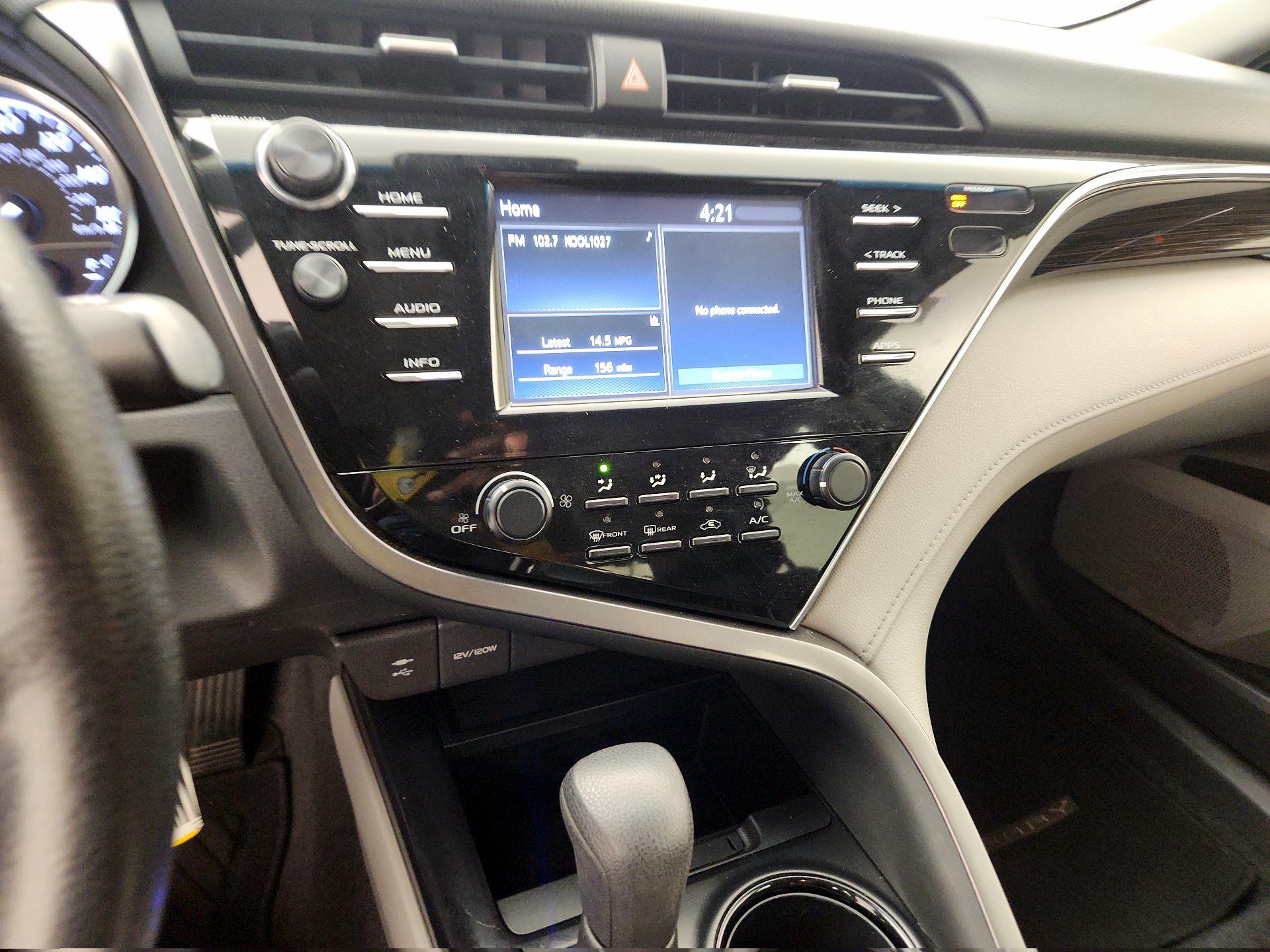 Thumbnail: 2018 Toyota Camry - 16