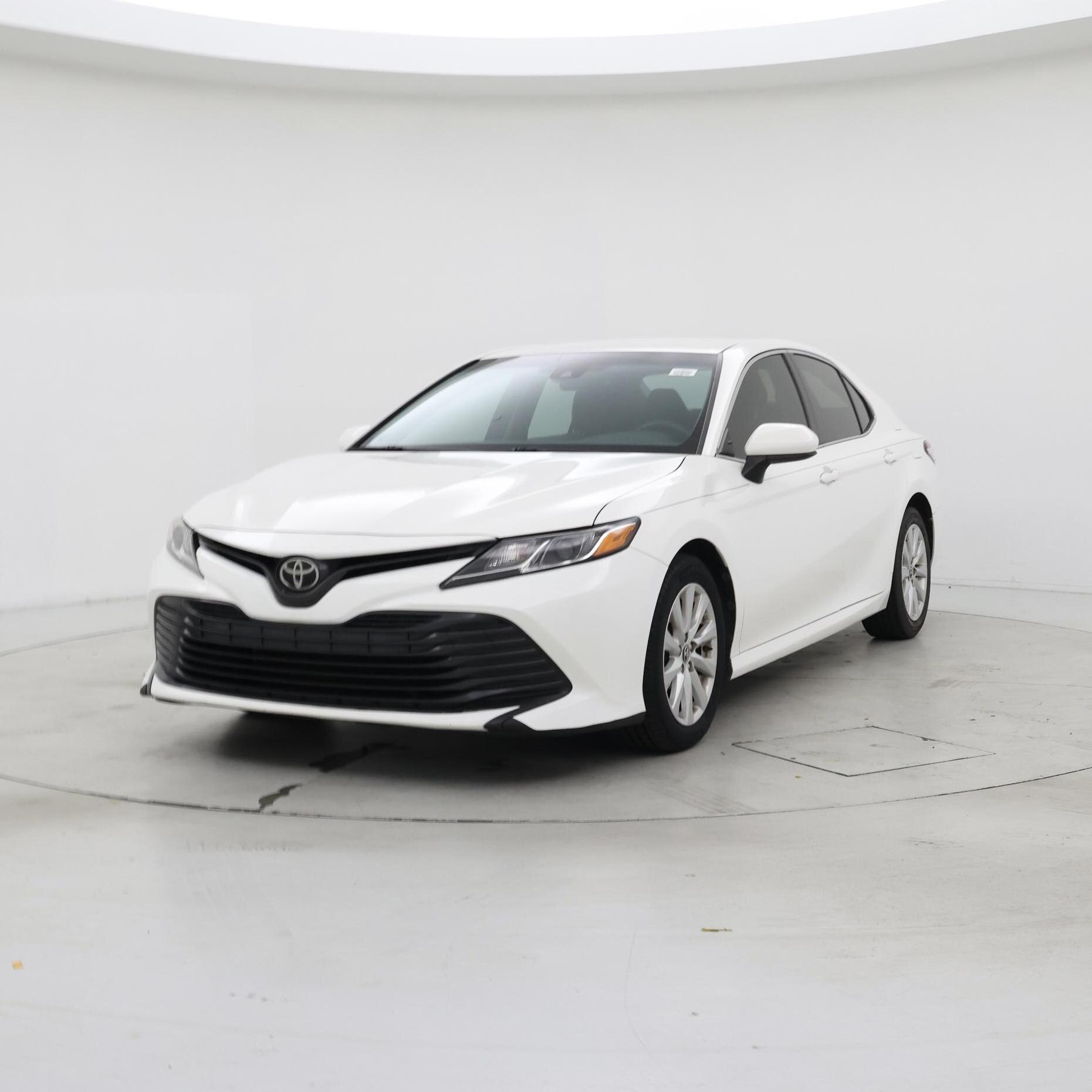 Thumbnail: 2018 Toyota Camry - 4