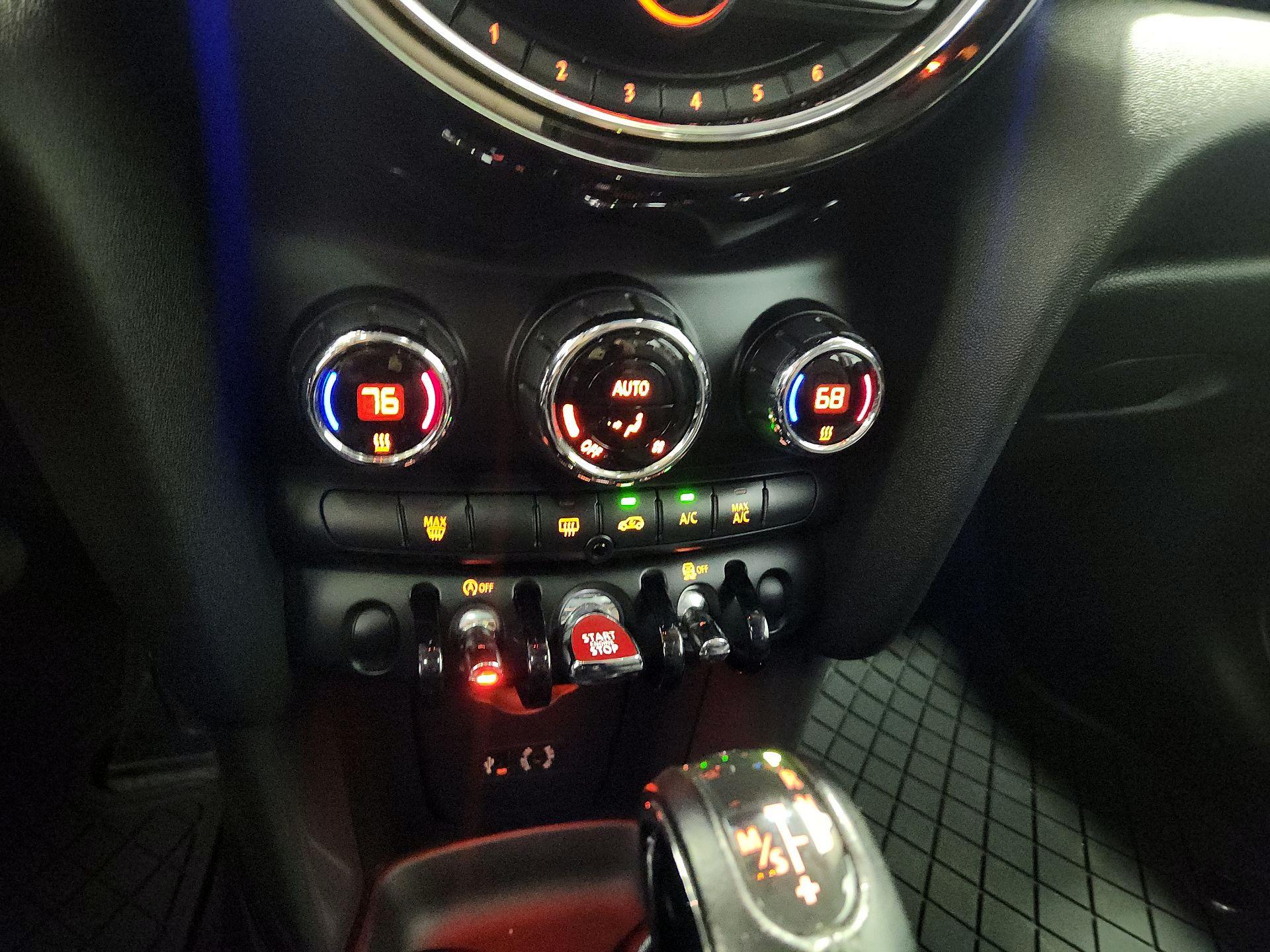 Thumbnail: 2018 MINI Cooper Hardtop - 16