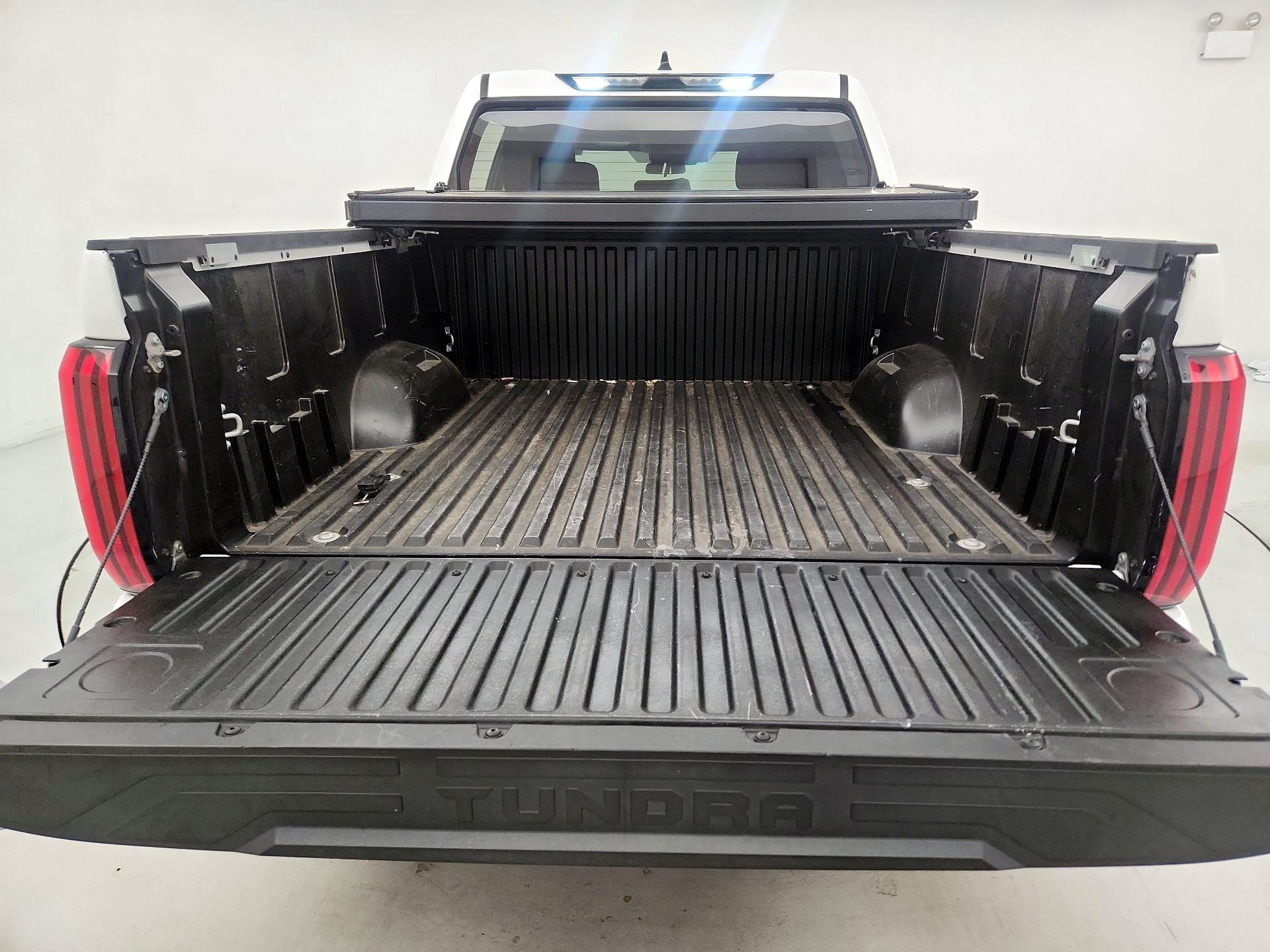 Thumbnail: 2022 Toyota Tundra - 20