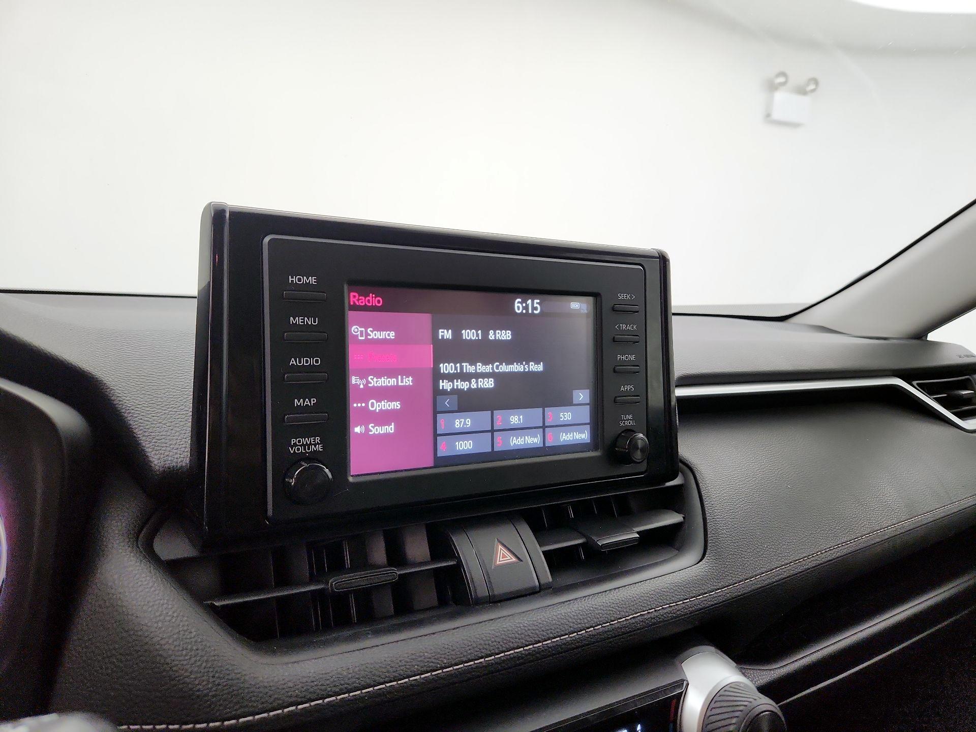 Thumbnail: 2019 Toyota RAV4 - 15