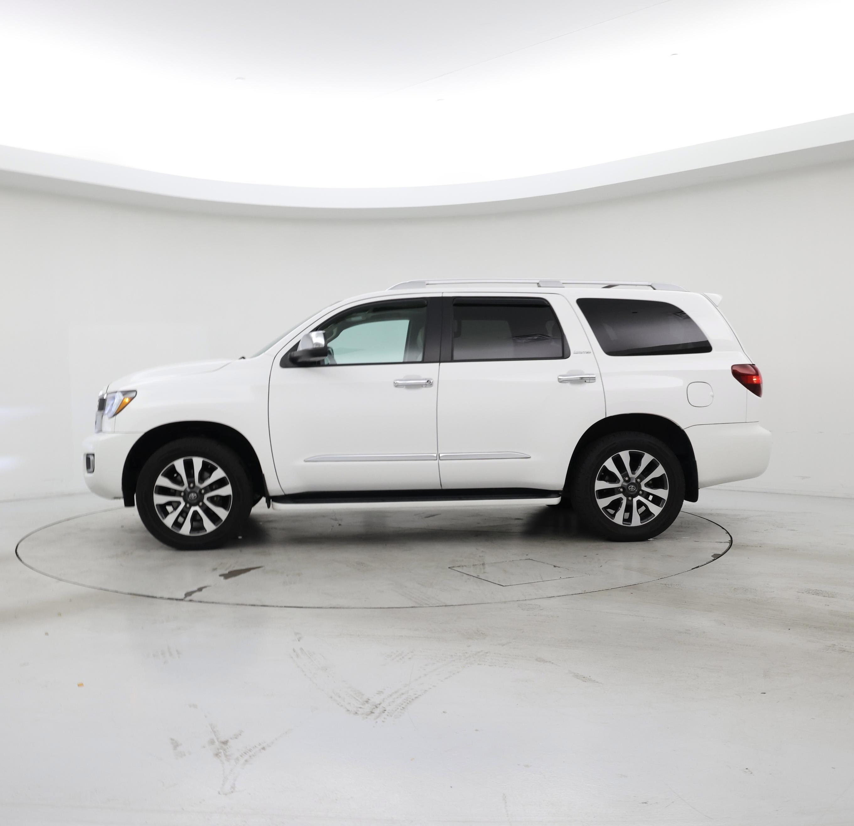 Thumbnail: 2018 Toyota Sequoia - 3