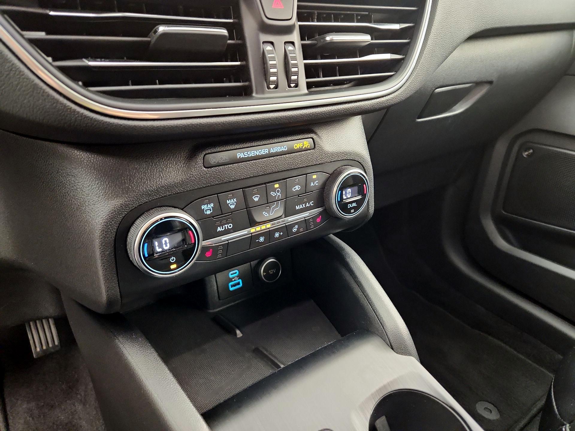 Thumbnail: 2020 Ford Escape - 17