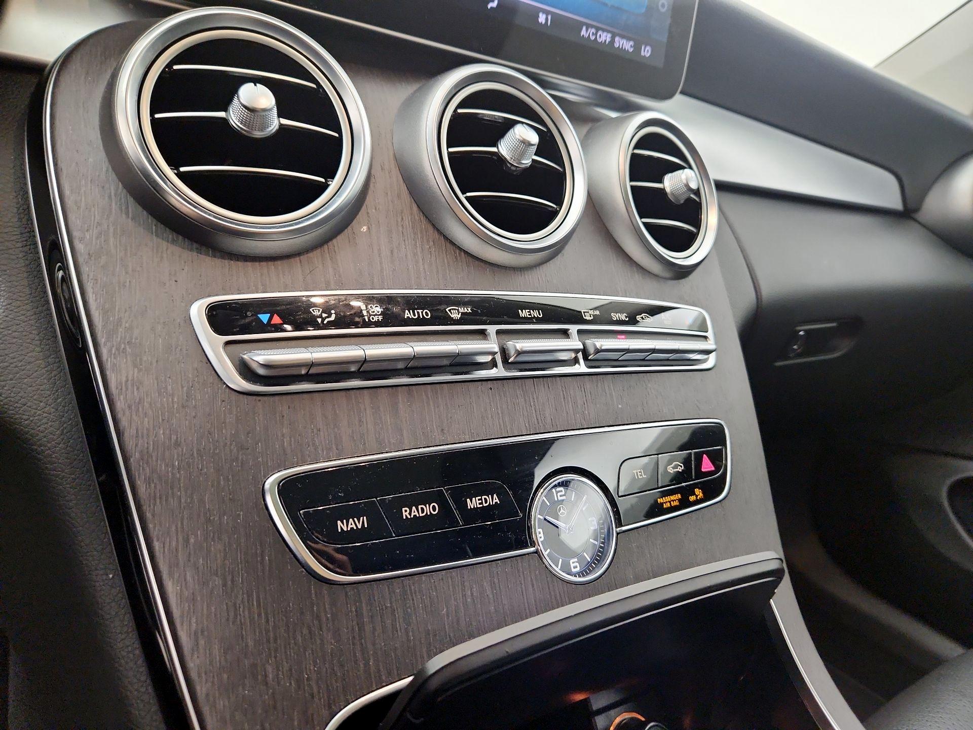 Thumbnail: 2020 Mercedes-Benz C-Class - 16