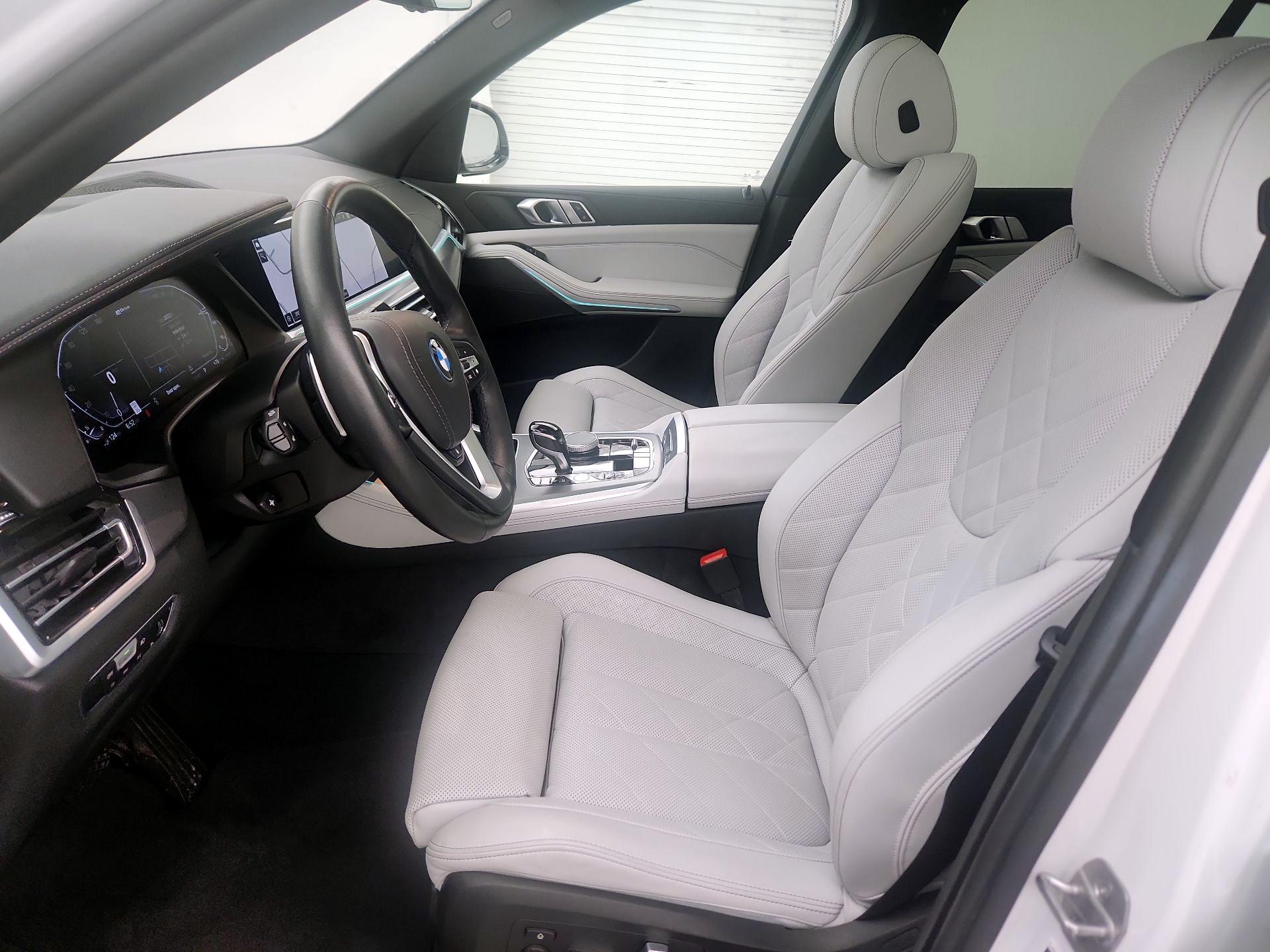 Thumbnail: 2023 BMW X5 - 11
