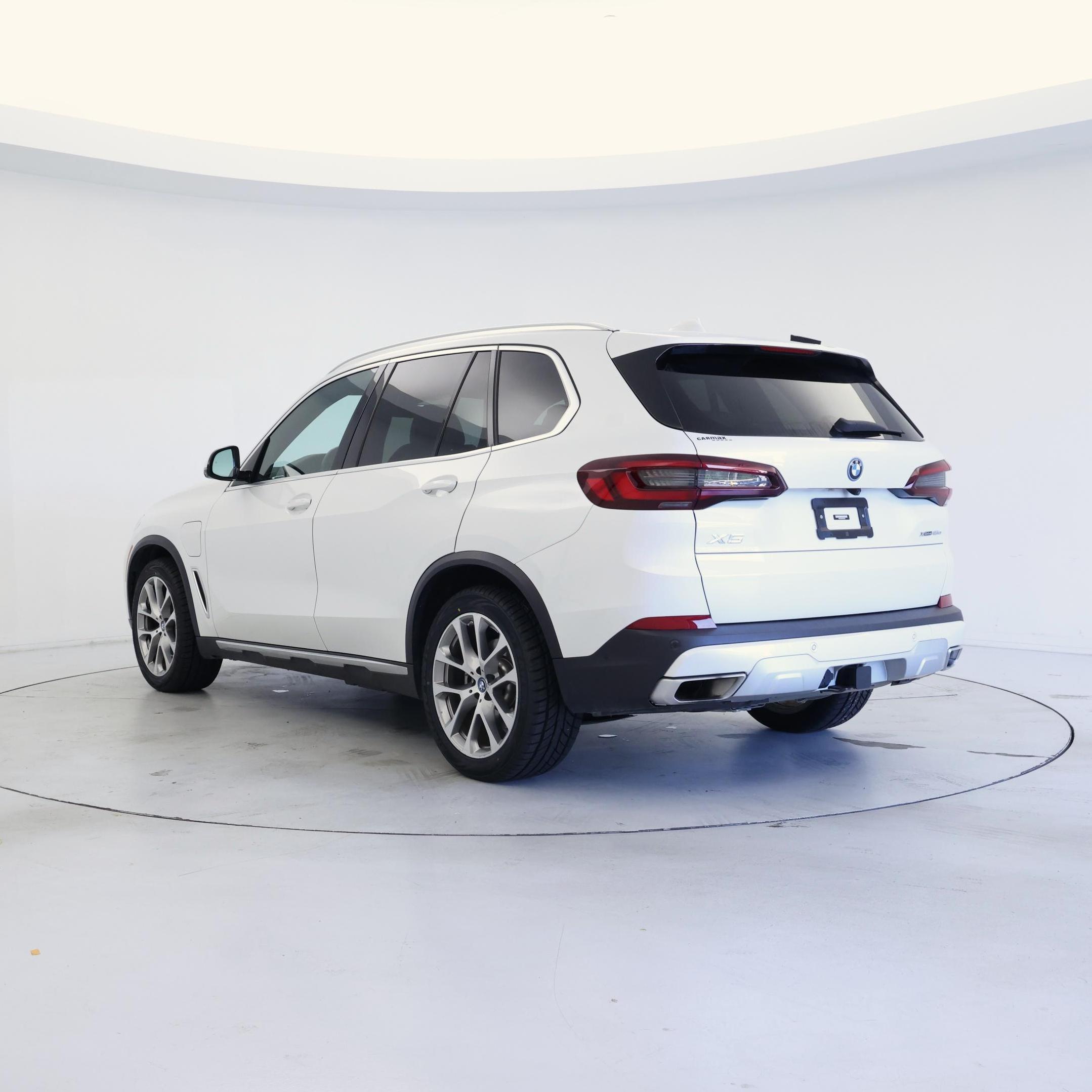 Thumbnail: 2023 BMW X5 - 2