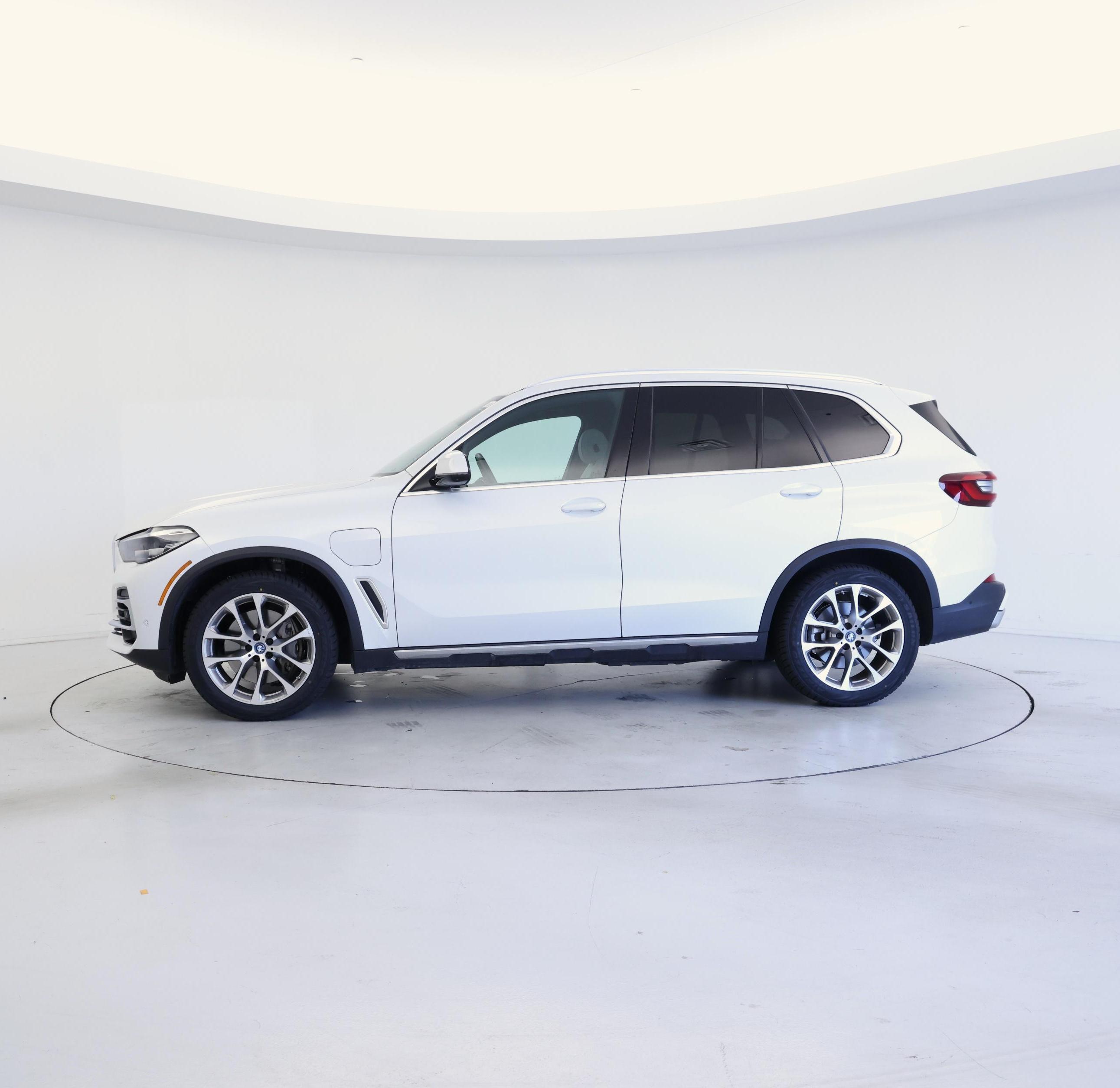 Thumbnail: 2023 BMW X5 - 3