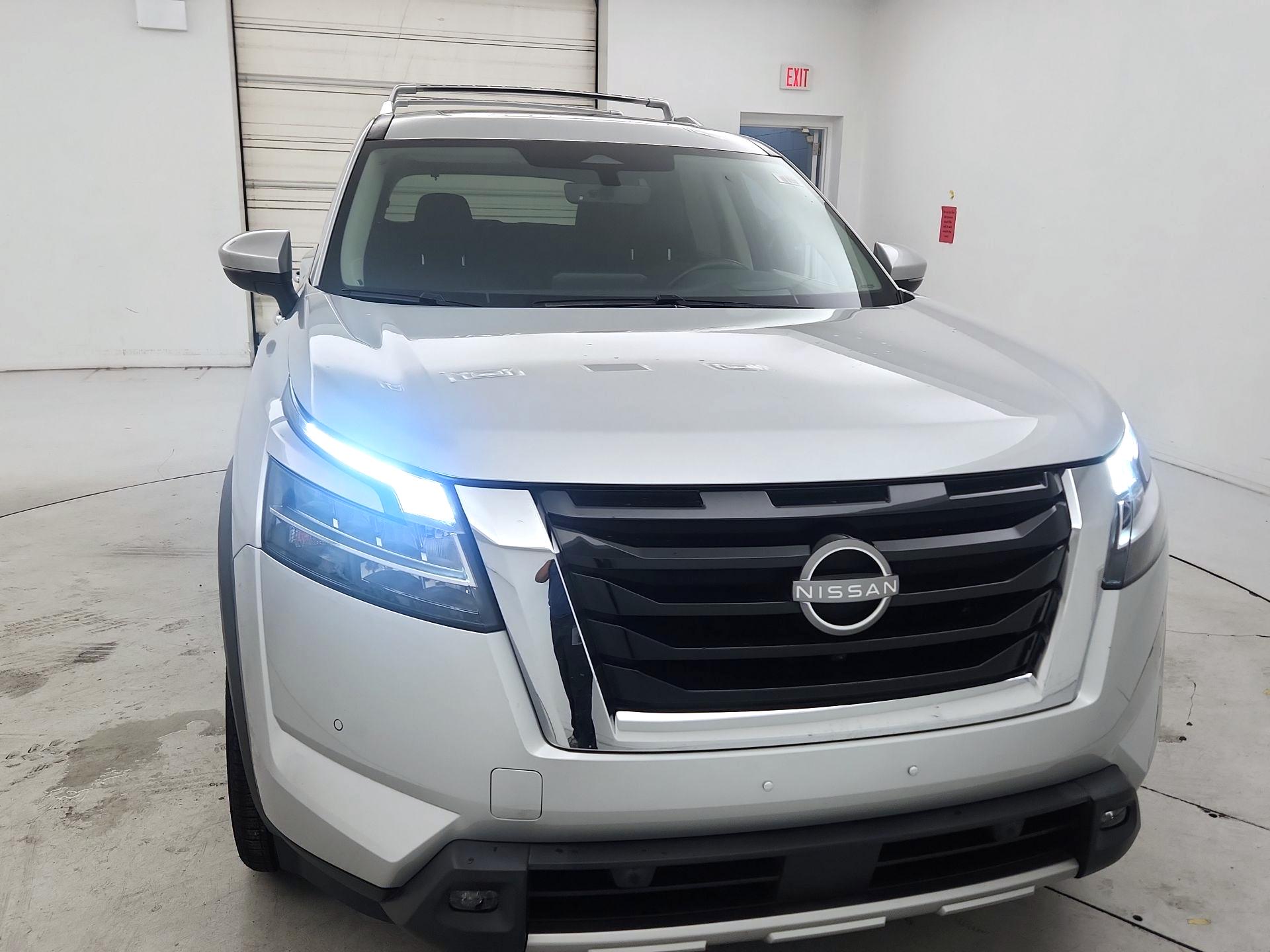 Thumbnail: 2023 Nissan Pathfinder - 2