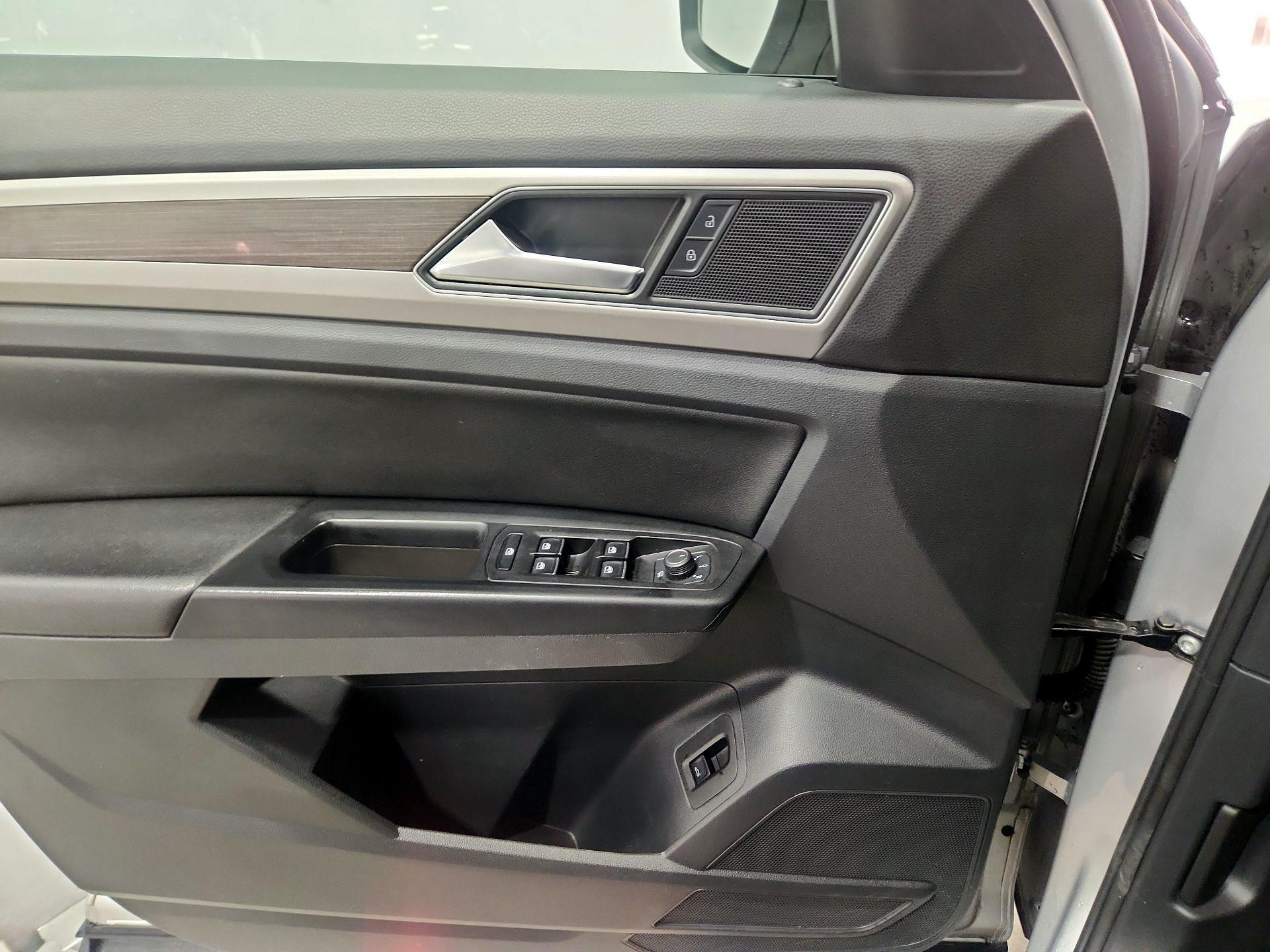 Thumbnail: 2019 Volkswagen Atlas - 12