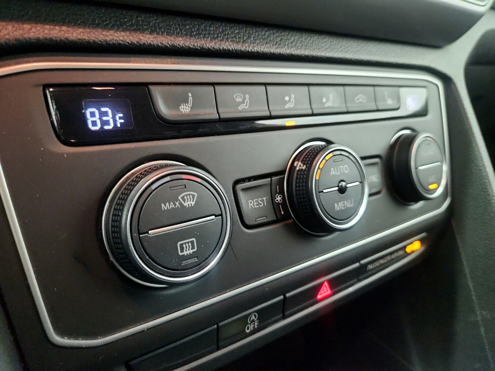 Thumbnail: 2019 Volkswagen Atlas - 16