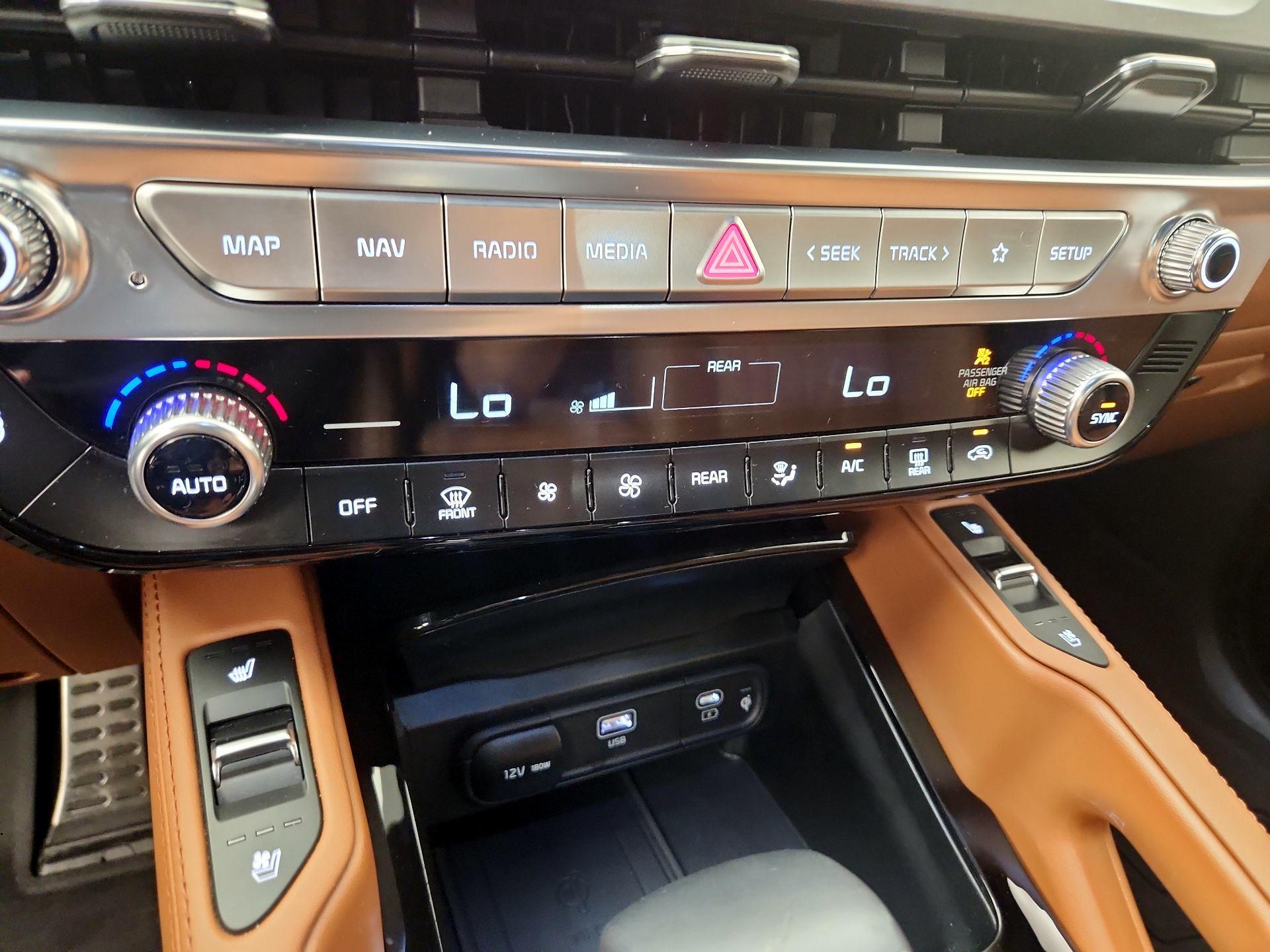 Thumbnail: 2024 Kia Telluride - 17