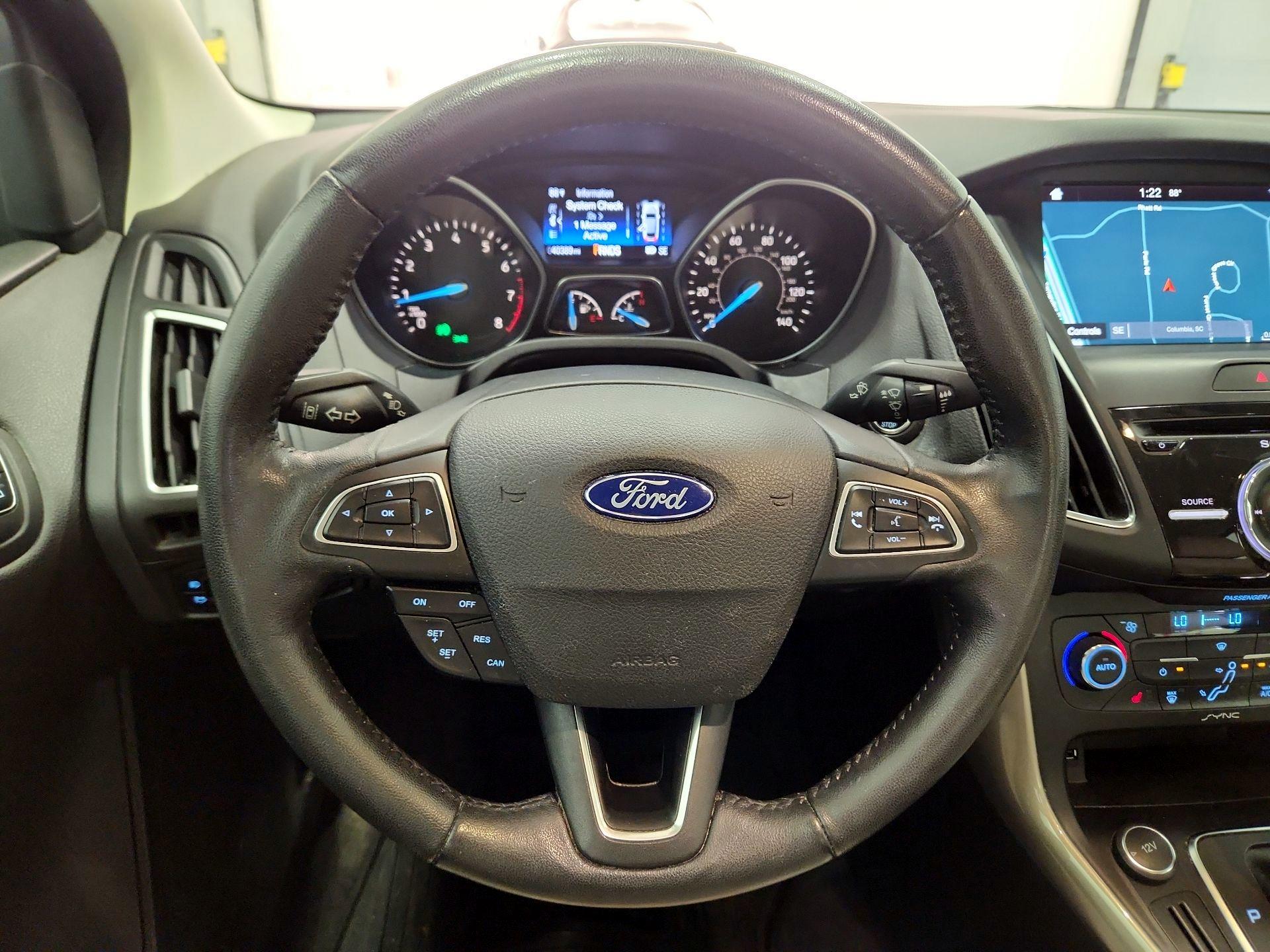 Thumbnail: 2016 Ford Focus - 10