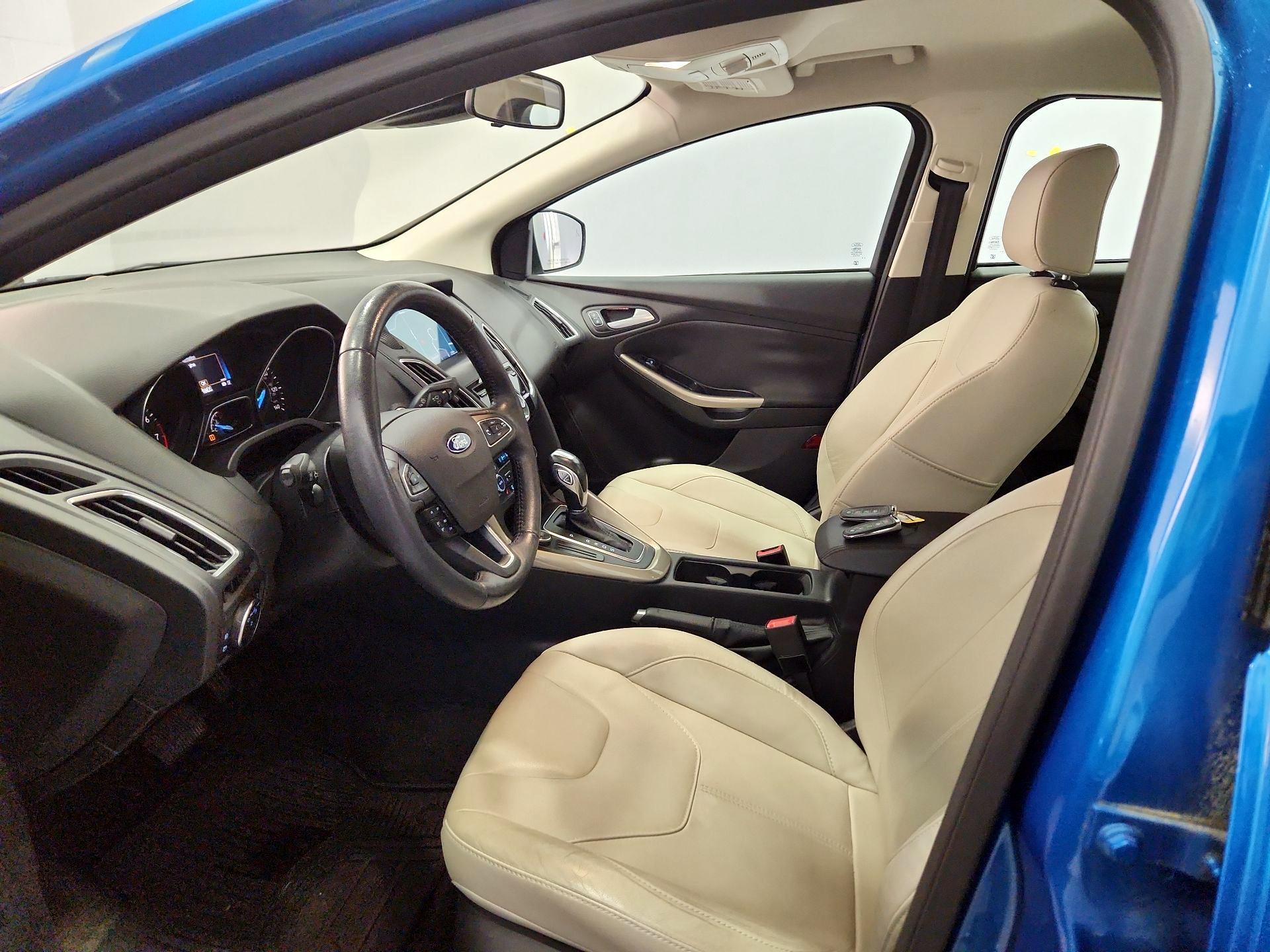 Thumbnail: 2016 Ford Focus - 11