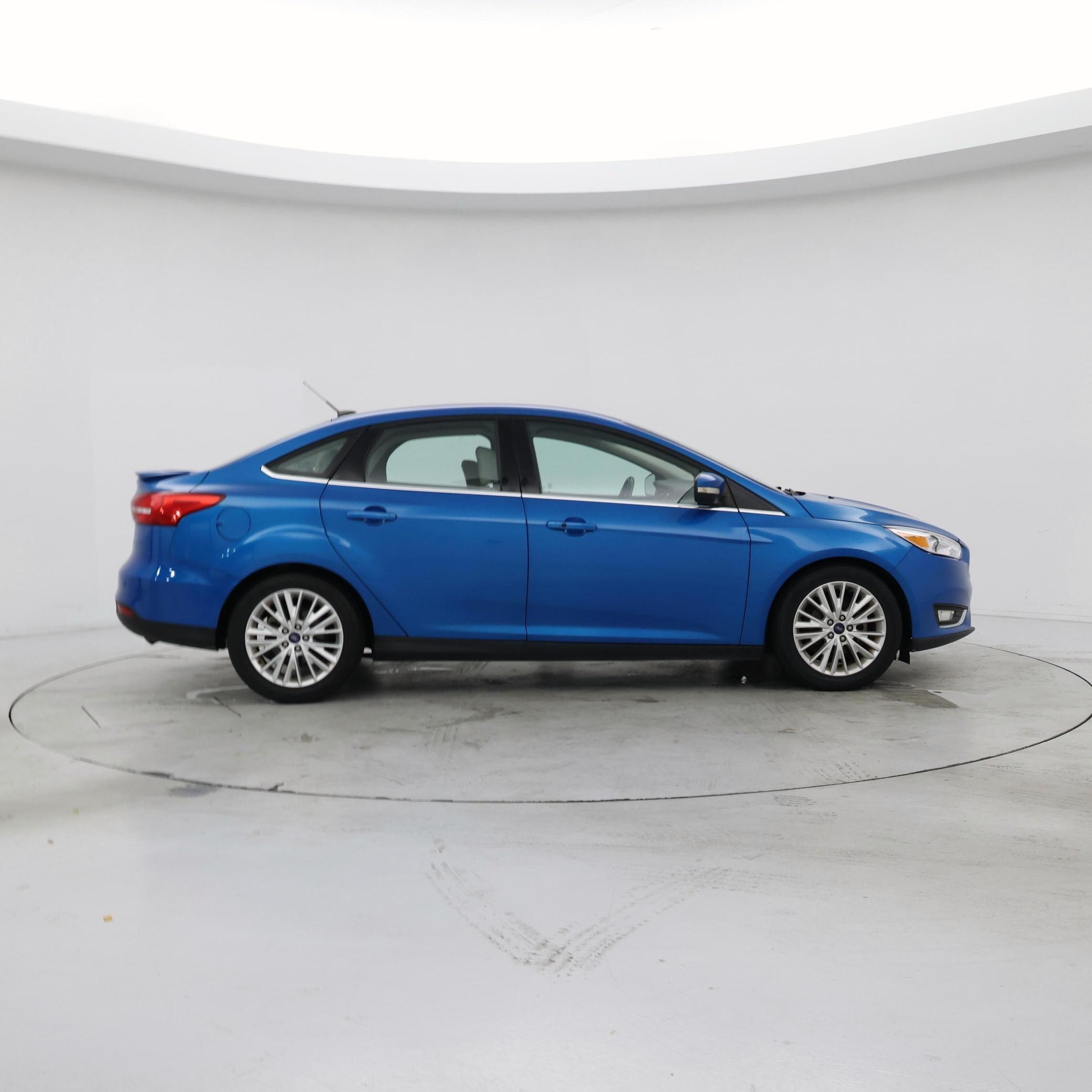Thumbnail: 2016 Ford Focus - 7