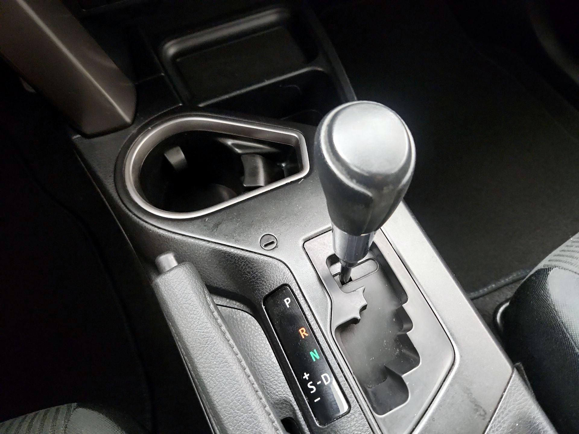 Thumbnail: 2017 Toyota RAV4 - 15