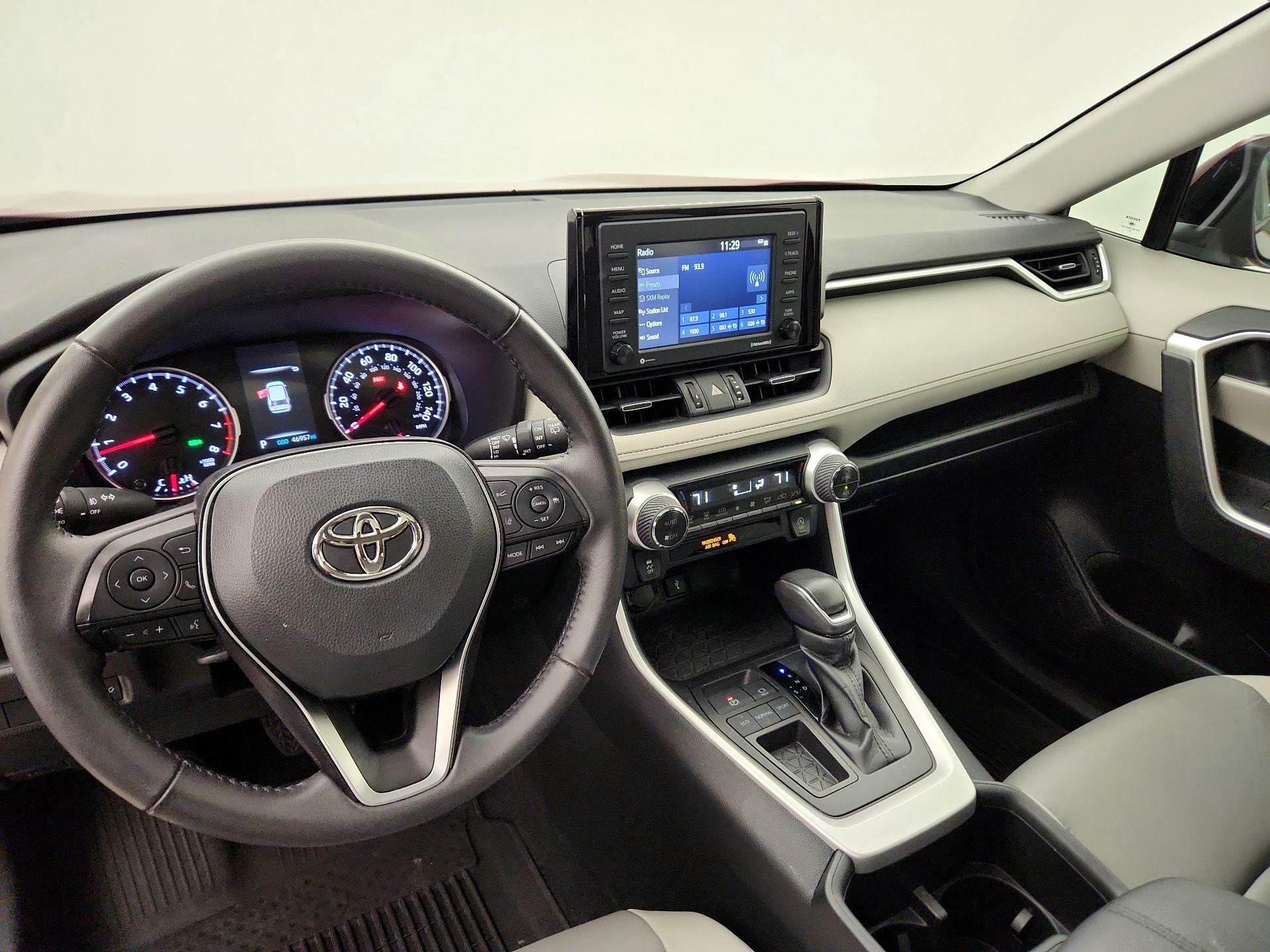 Thumbnail: 2022 Toyota RAV4 - 9
