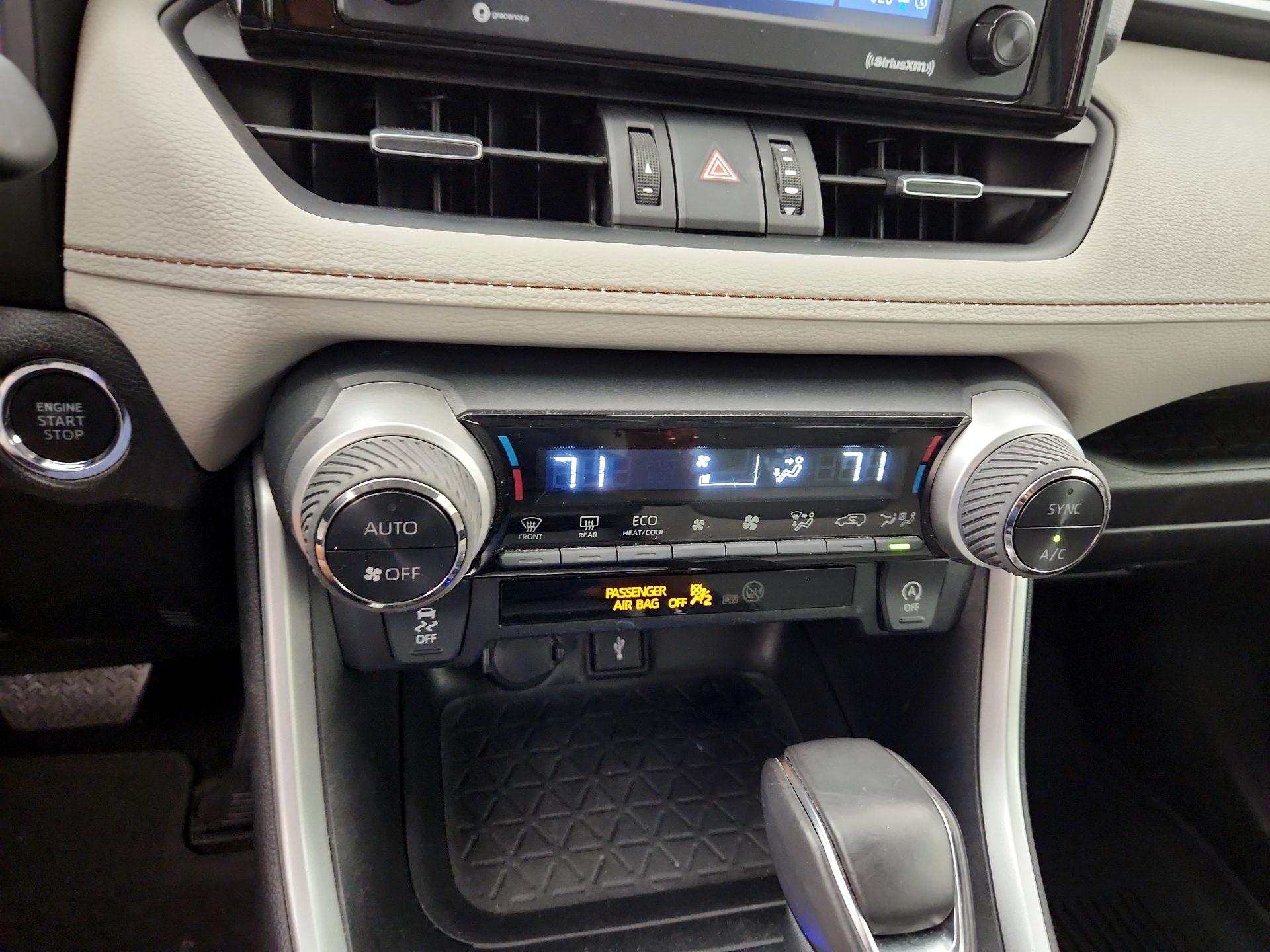 Thumbnail: 2022 Toyota RAV4 - 16