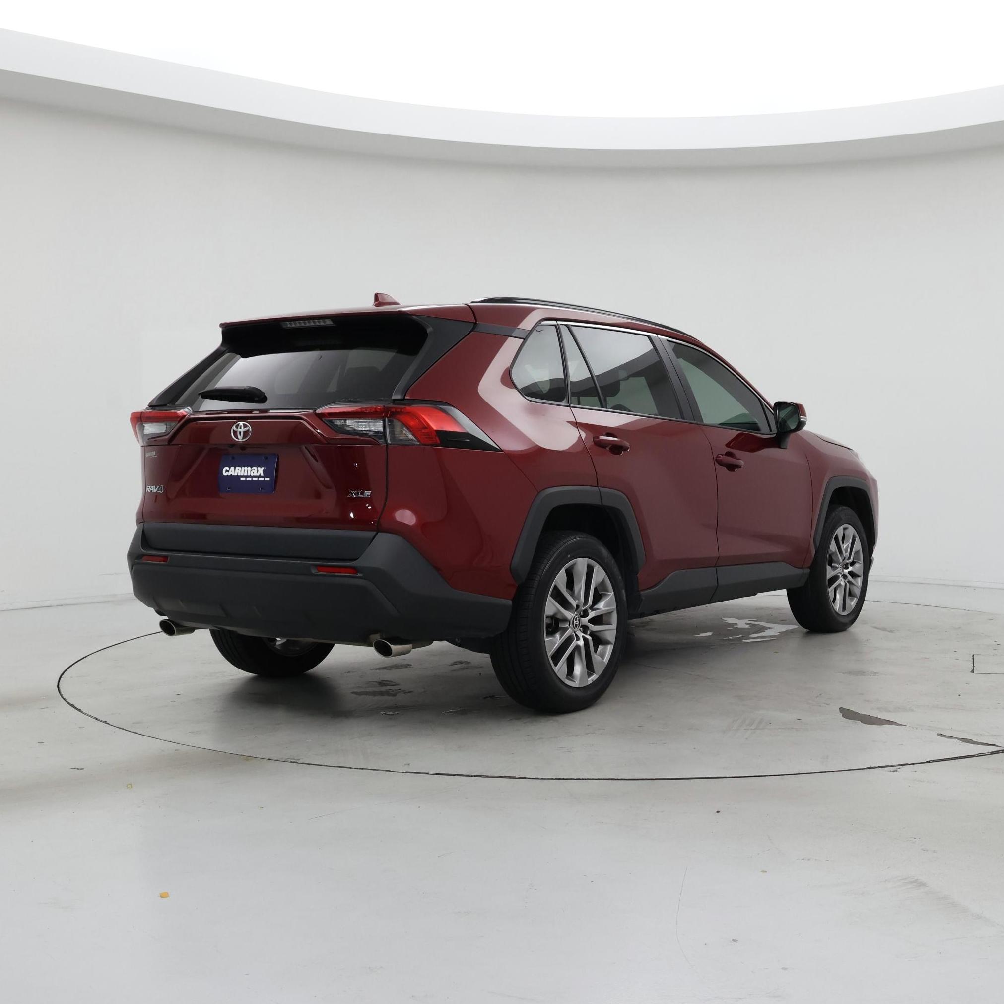Thumbnail: 2022 Toyota RAV4 - 8