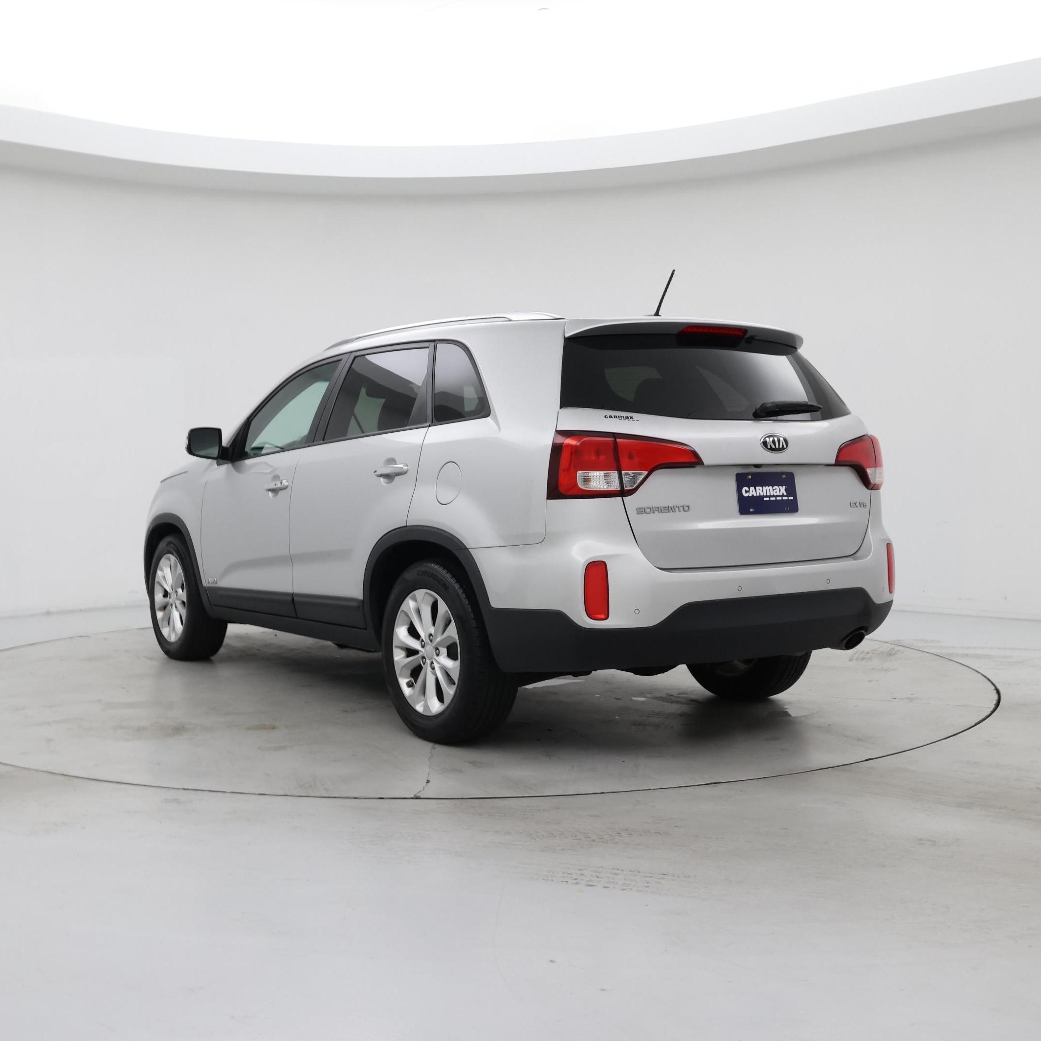 Thumbnail: 2015 Kia Sorento - 2