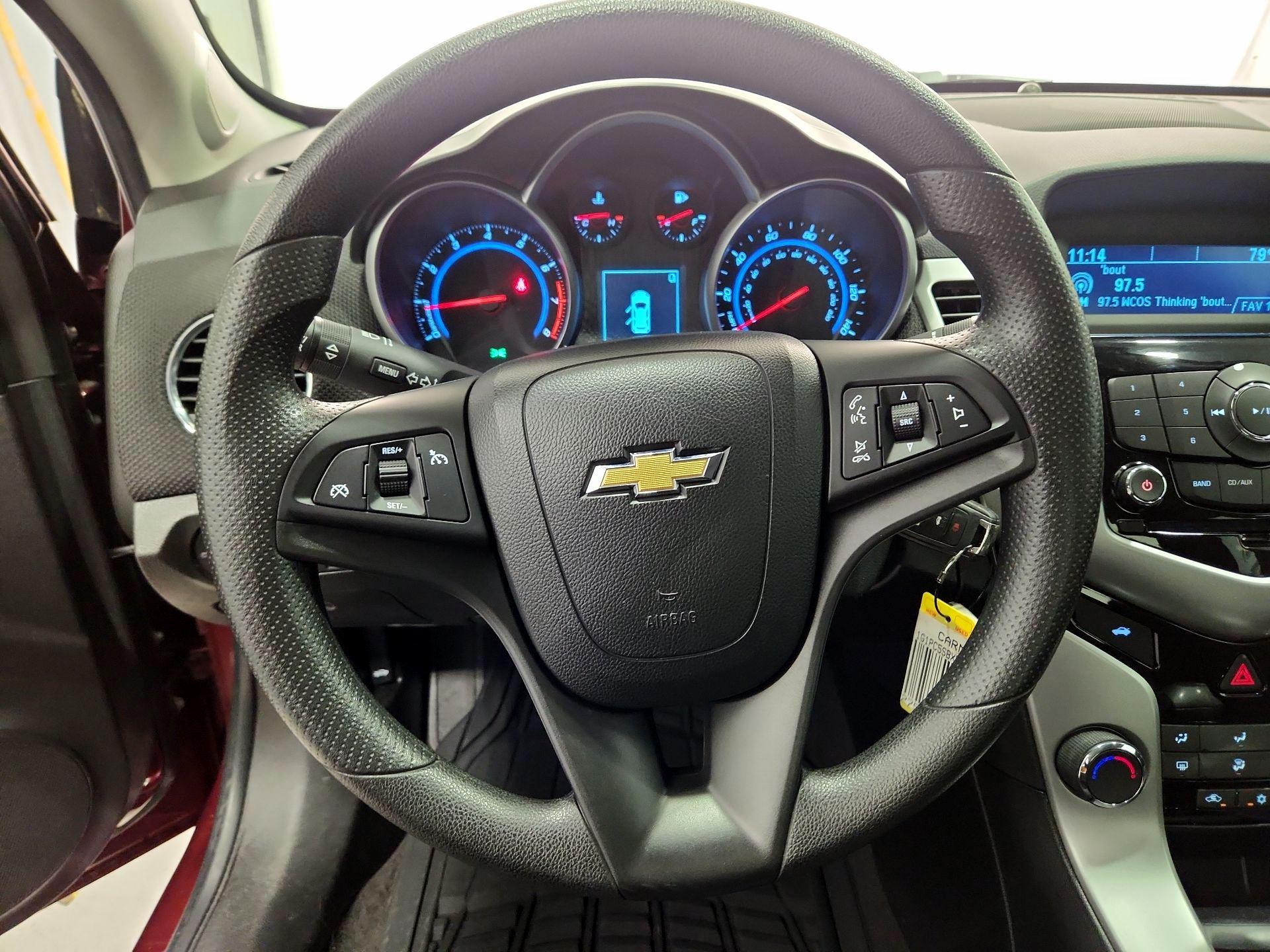 Thumbnail: 2015 Chevrolet Cruze - 10