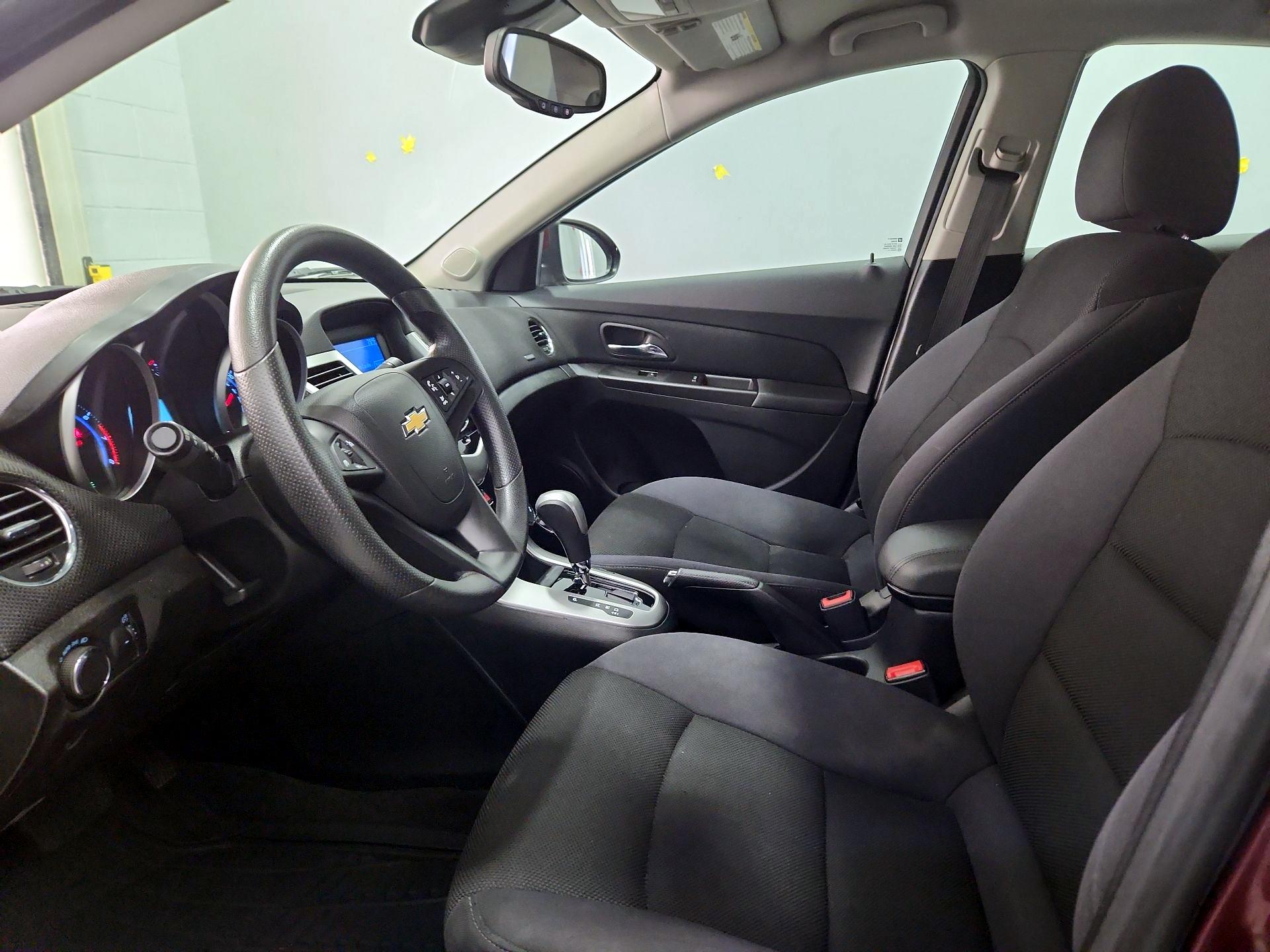 Thumbnail: 2015 Chevrolet Cruze - 11