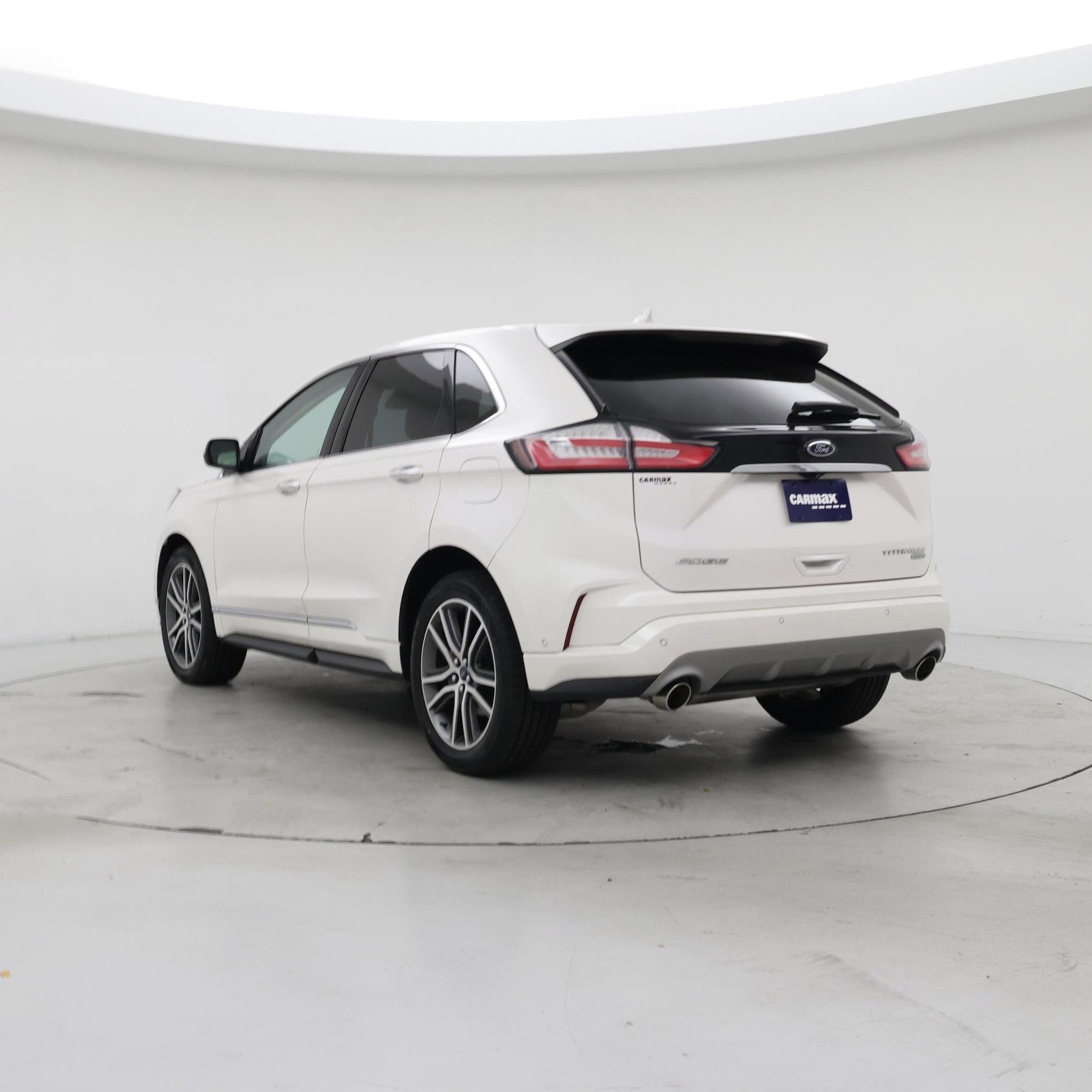Thumbnail: 2019 Ford Edge - 2