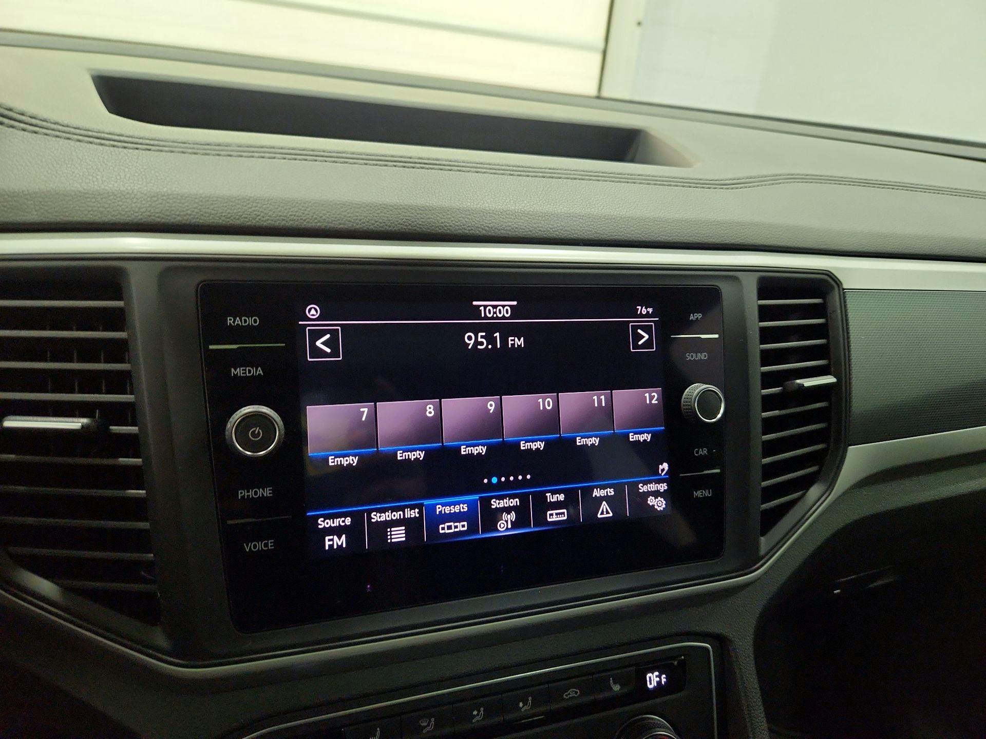 Thumbnail: 2021 Volkswagen Atlas - 15
