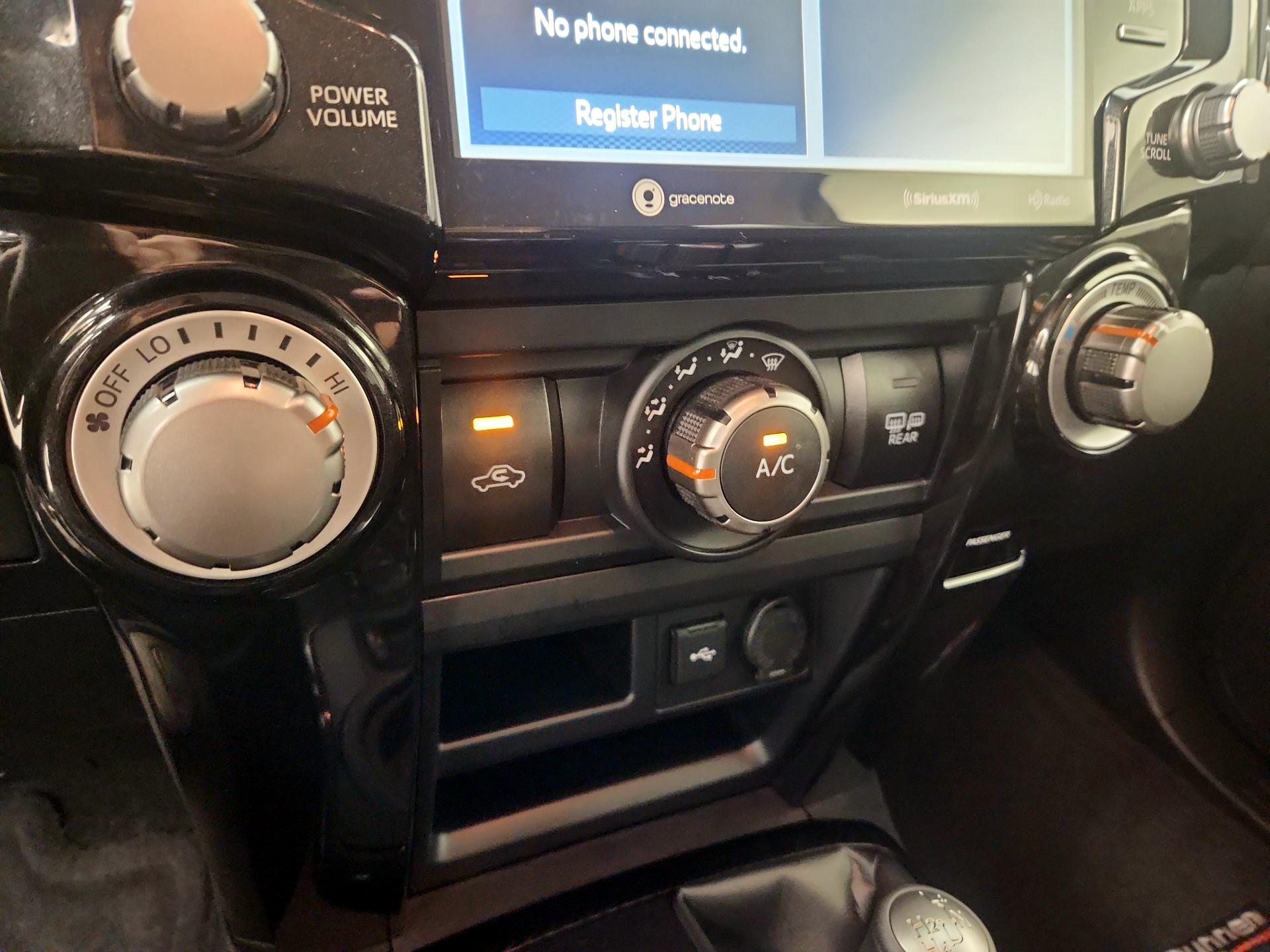 Thumbnail: 2024 Toyota 4Runner - 16