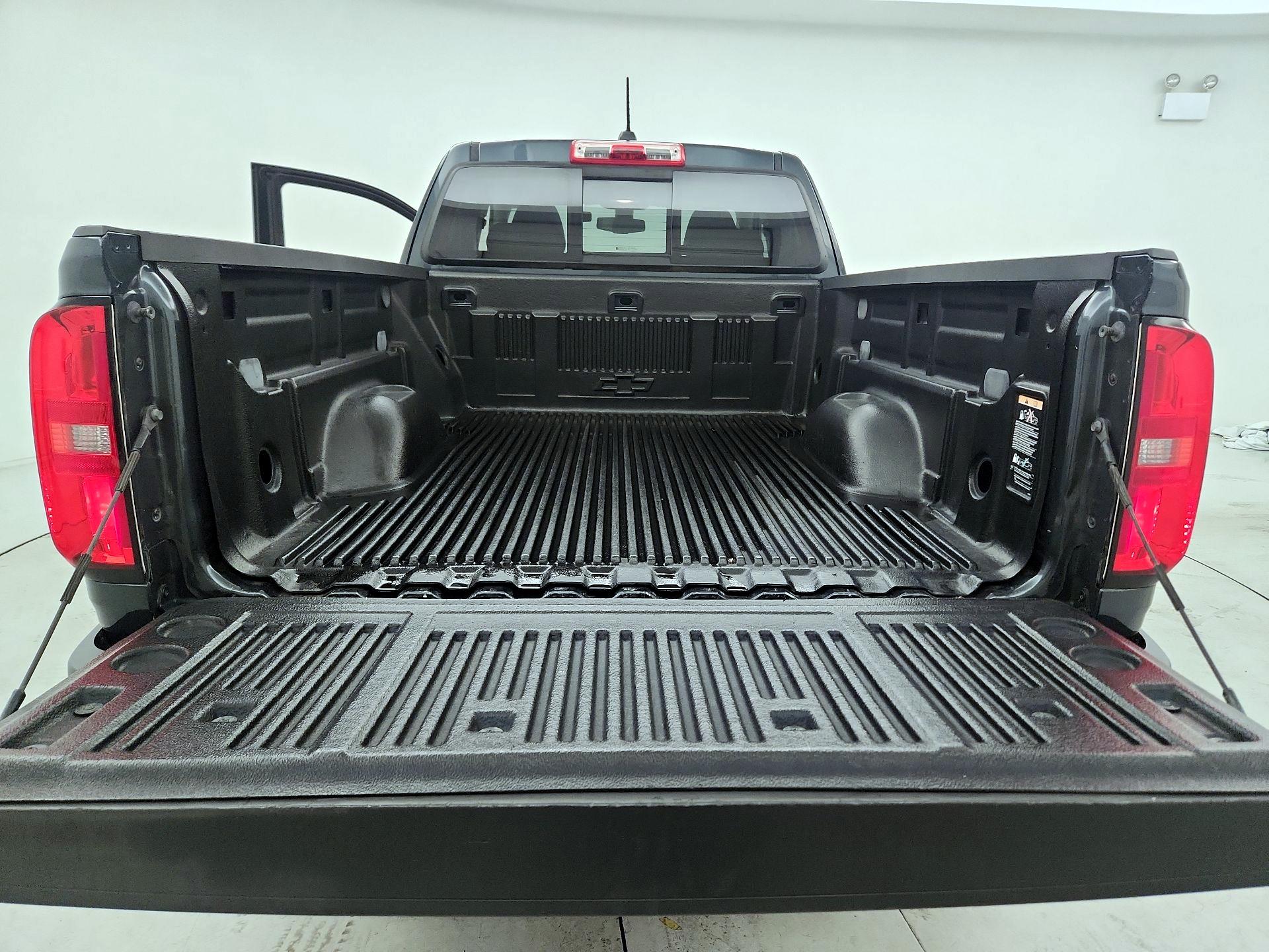 Thumbnail: 2018 Chevrolet Colorado - 20