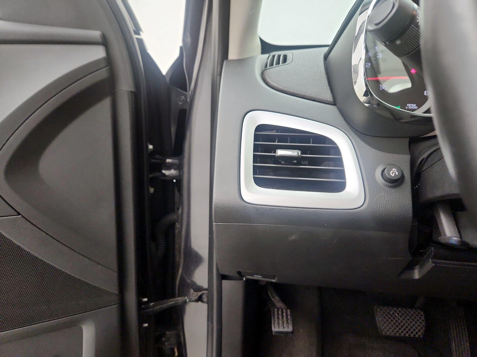 Thumbnail: 2016 GMC Terrain - 13