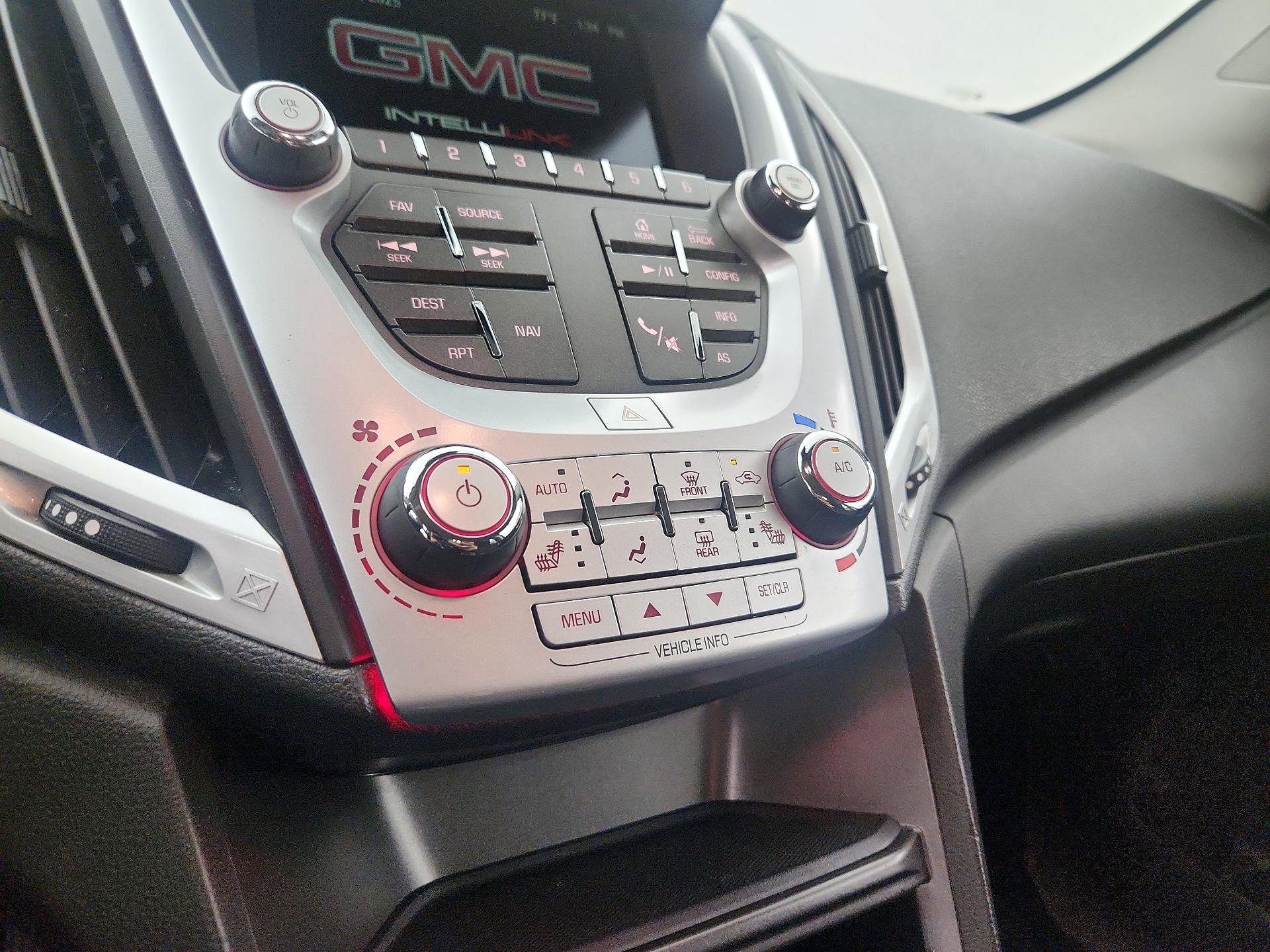 Thumbnail: 2016 GMC Terrain - 17