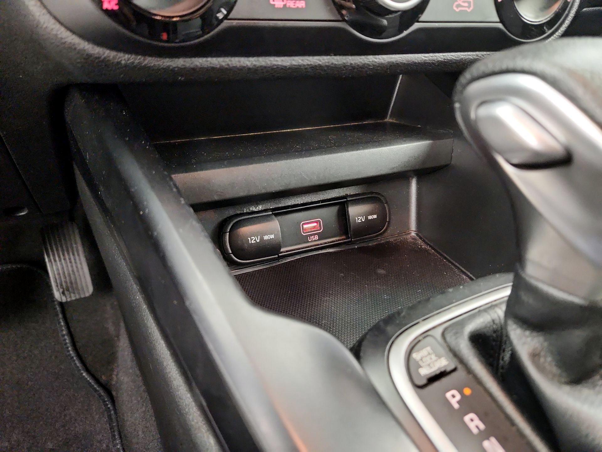 Thumbnail: 2020 Kia Soul - 16