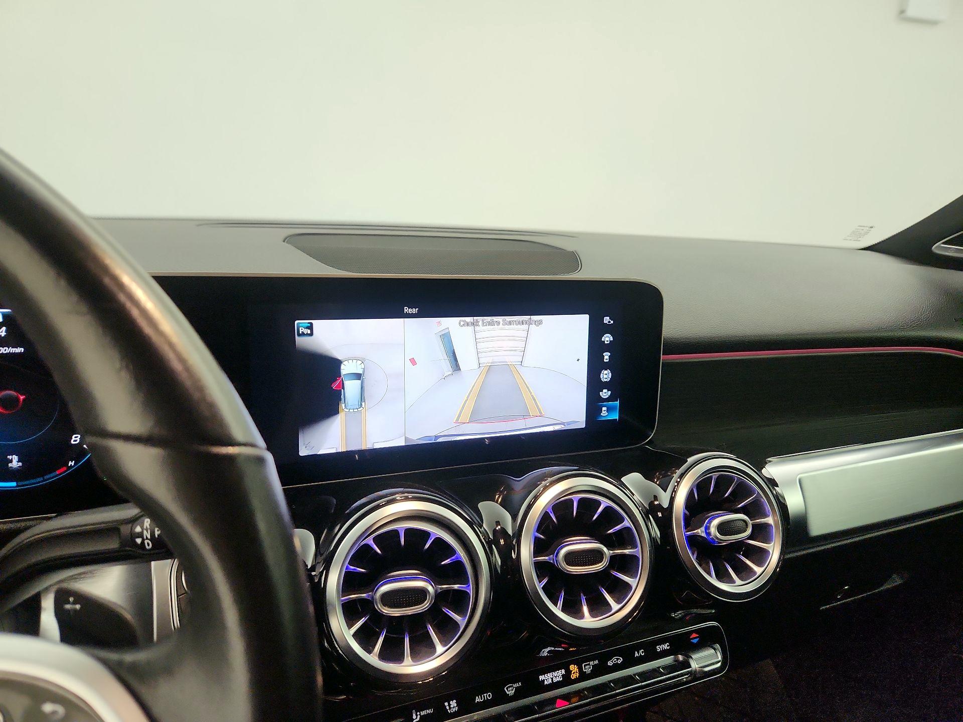 Thumbnail: 2021 Mercedes-Benz GLB - 14