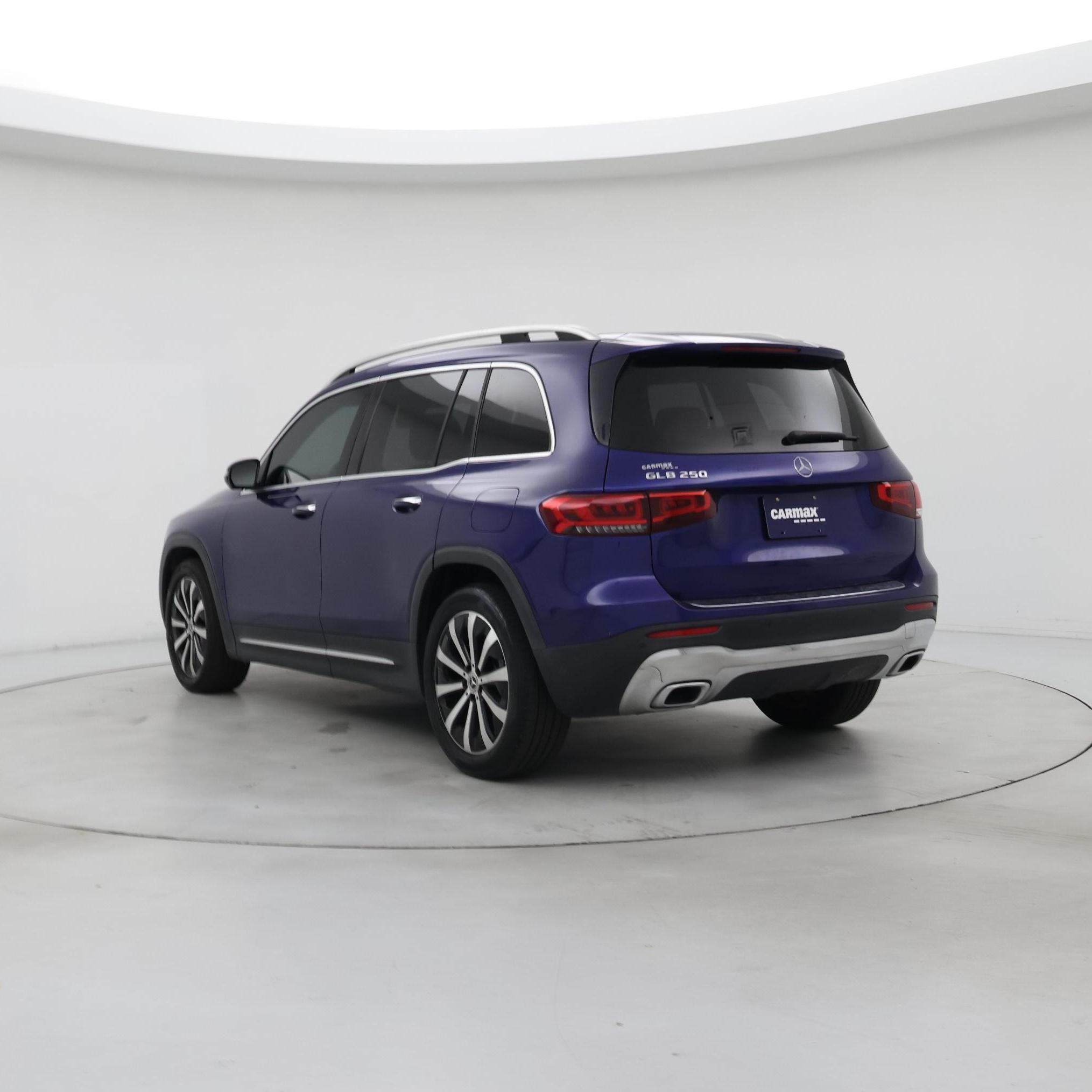 Thumbnail: 2021 Mercedes-Benz GLB - 2