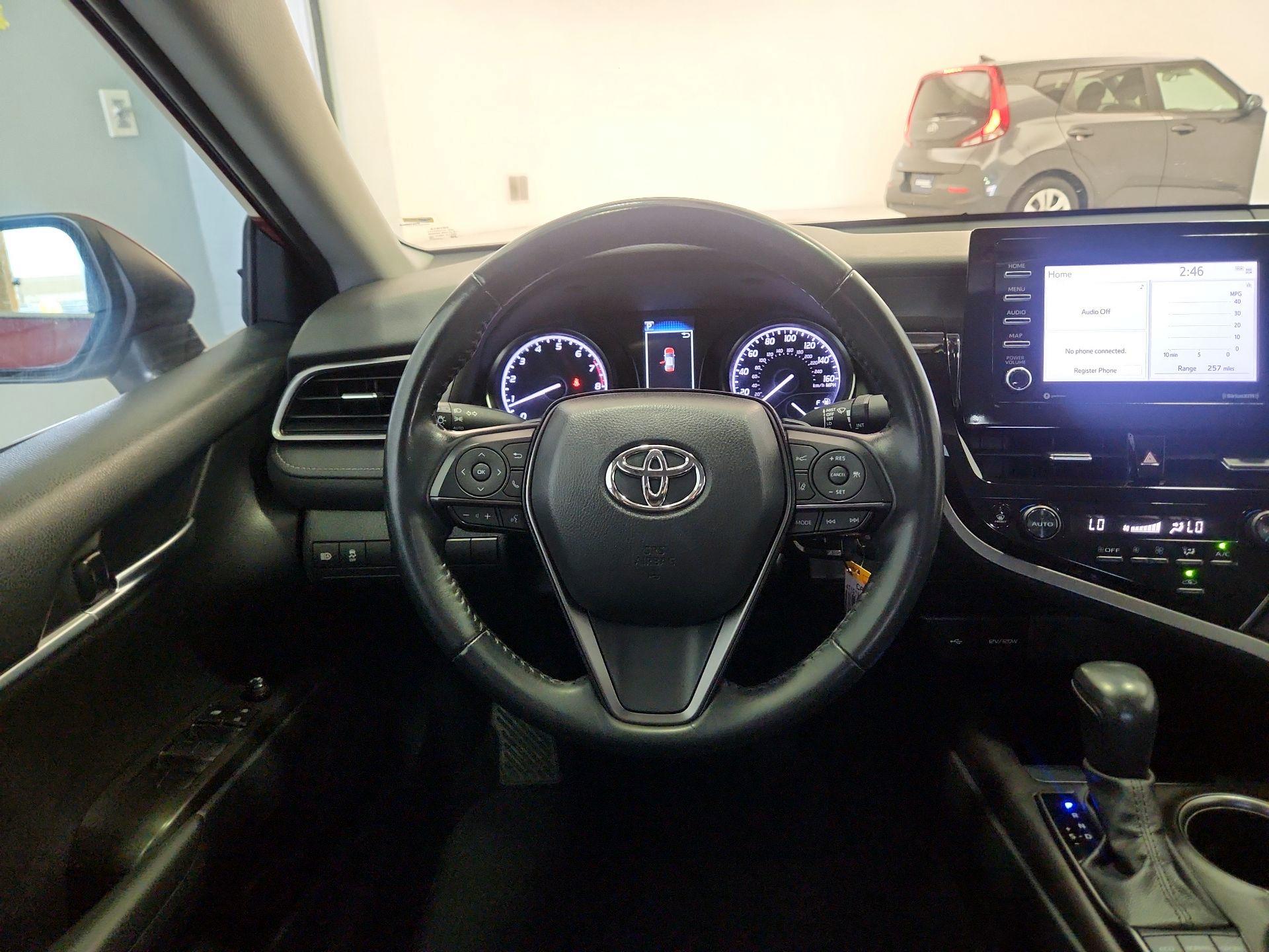 Thumbnail: 2023 Toyota Camry - 10